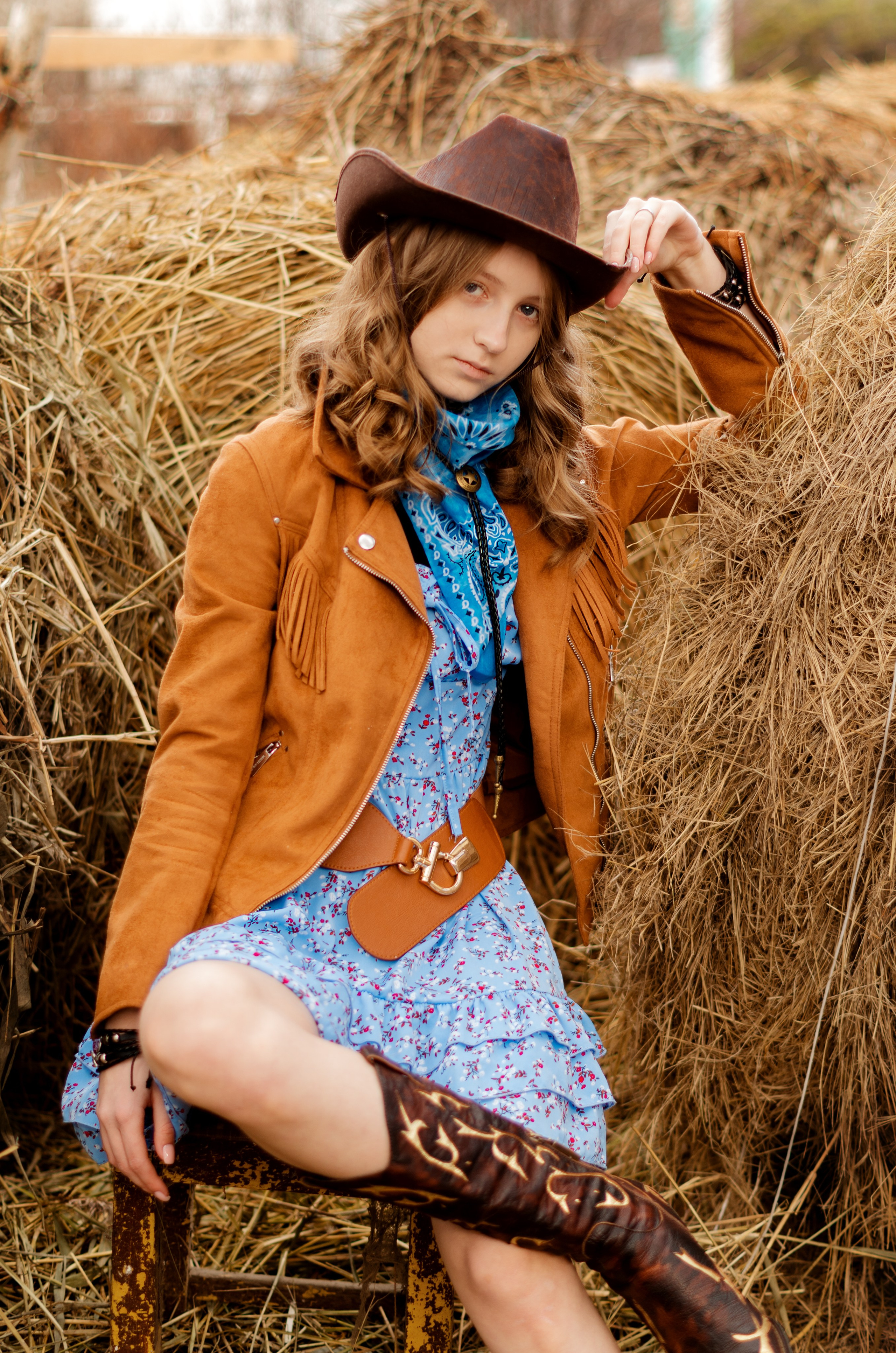 Ковбойская девчонка. Фотограф Марина Доглядная Челябинск фотосессии с лошадьми, мотоциклами