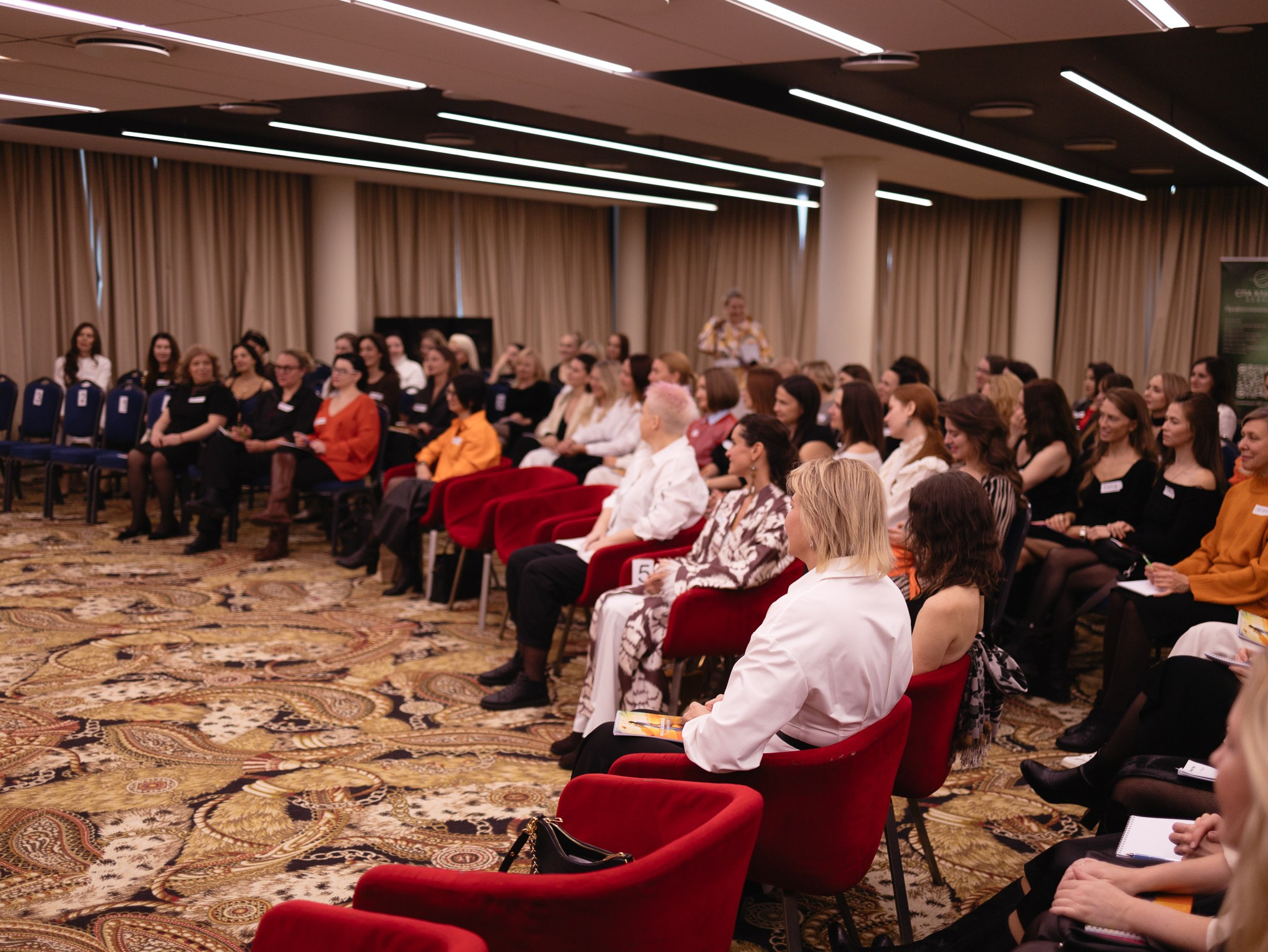 Презентация книги Надежды Асановой