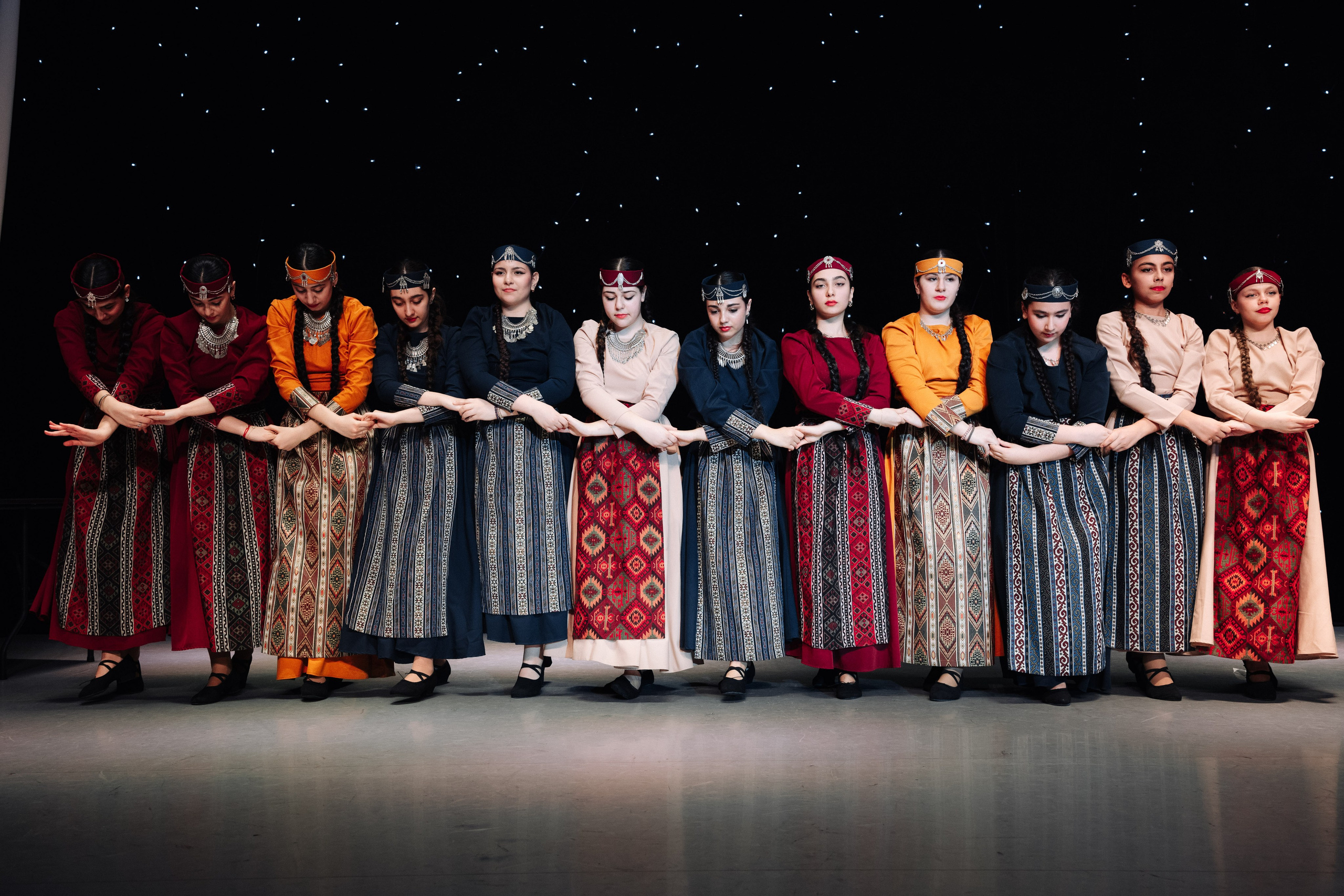 Благотворительный концерт в помощь Артему Сардаряну. Фотограф Артем Севостьянов. Профессиональная фотосъемка в Ногинске, Москве, Московской области и за границей