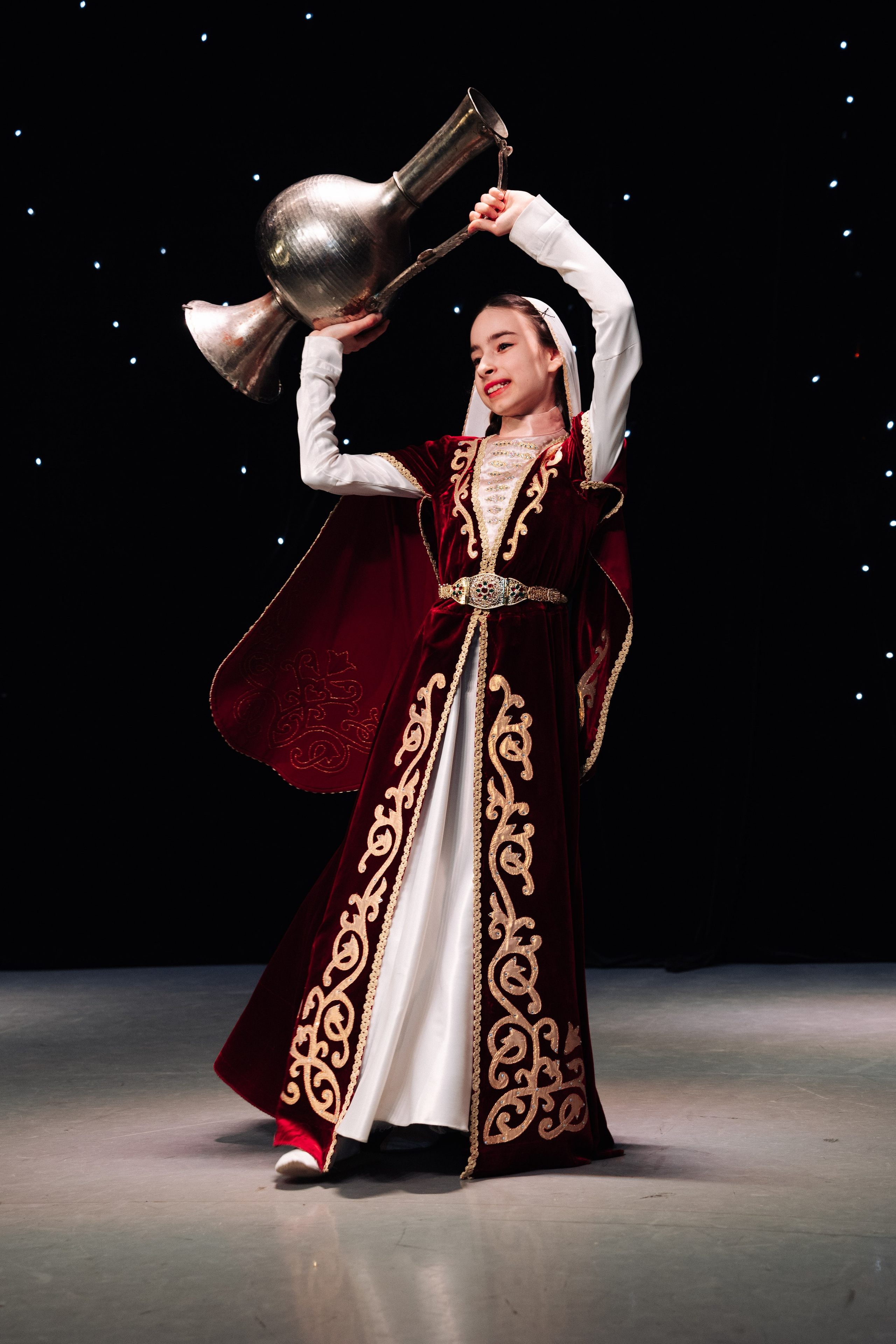 Благотворительный концерт в помощь Артему Сардаряну. Фотограф Артем Севостьянов. Профессиональная фотосъемка в Ногинске, Москве, Московской области и за границей