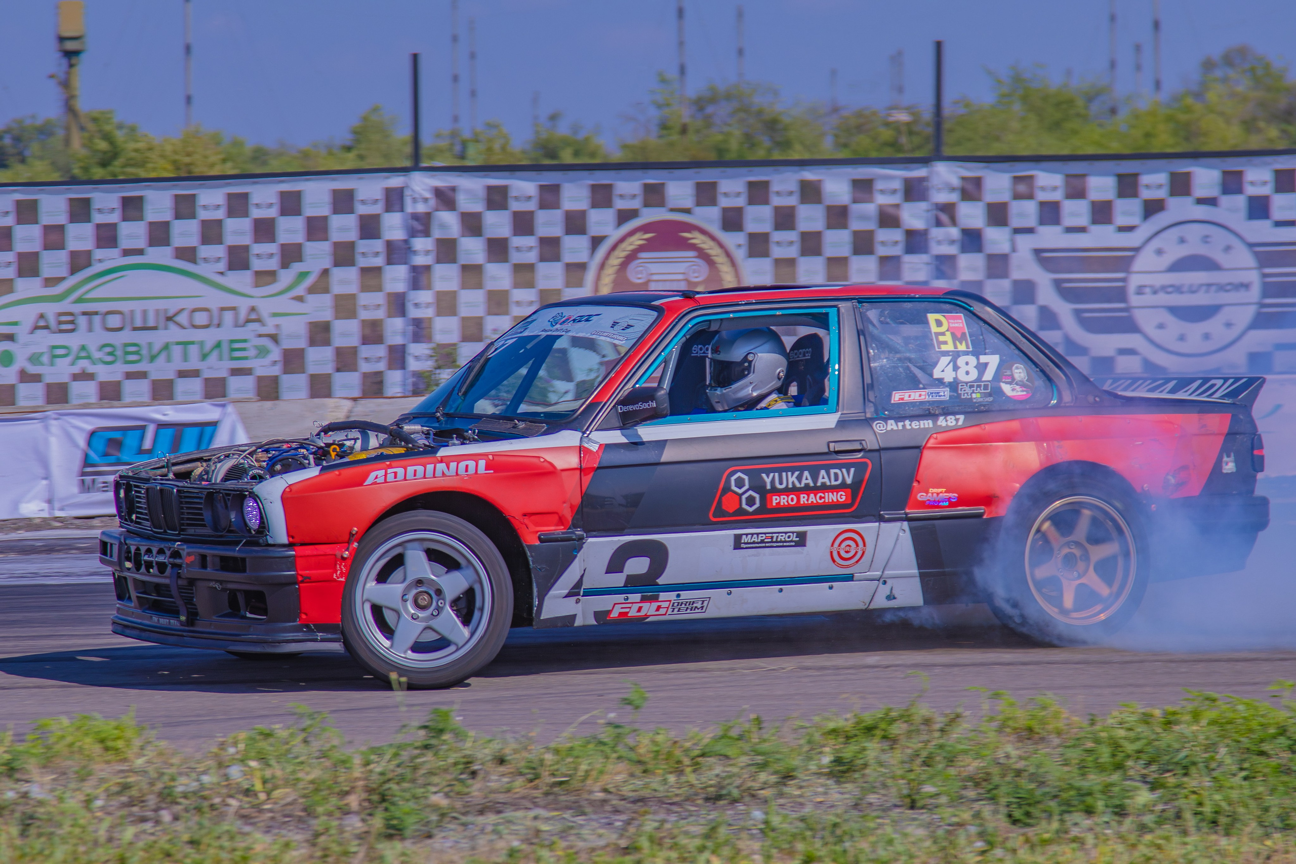 Фотосъёмка профессионального дрифта в Ростов-на-Дону. Портретный фотограф в Ростове-на-Дону Антон Казарин