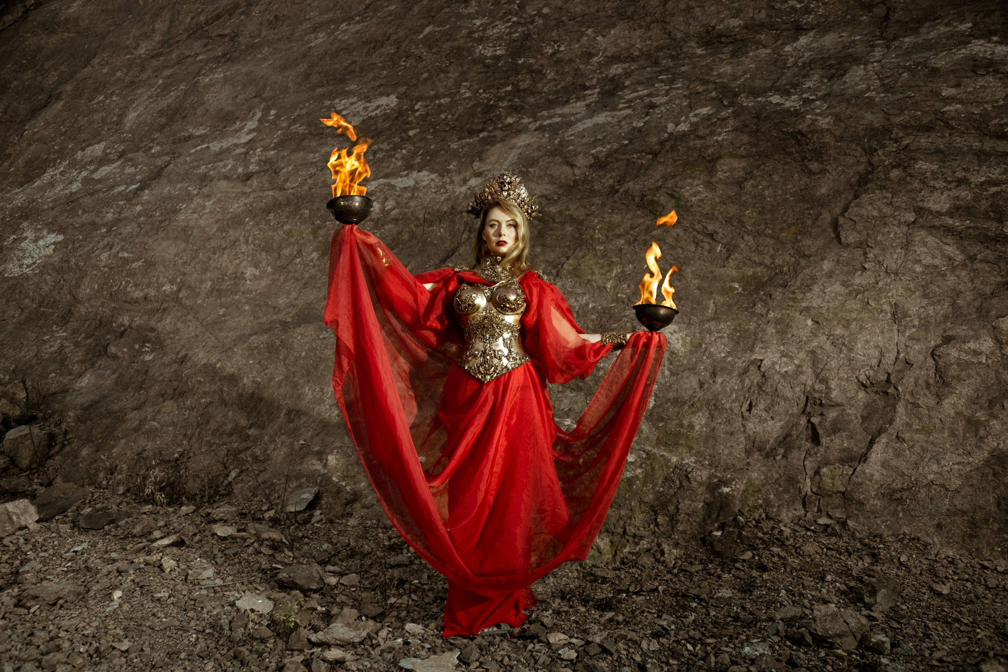 Фотосессии с огнем. Ксения Далишнева — сказочный фотограф во Владивостоке