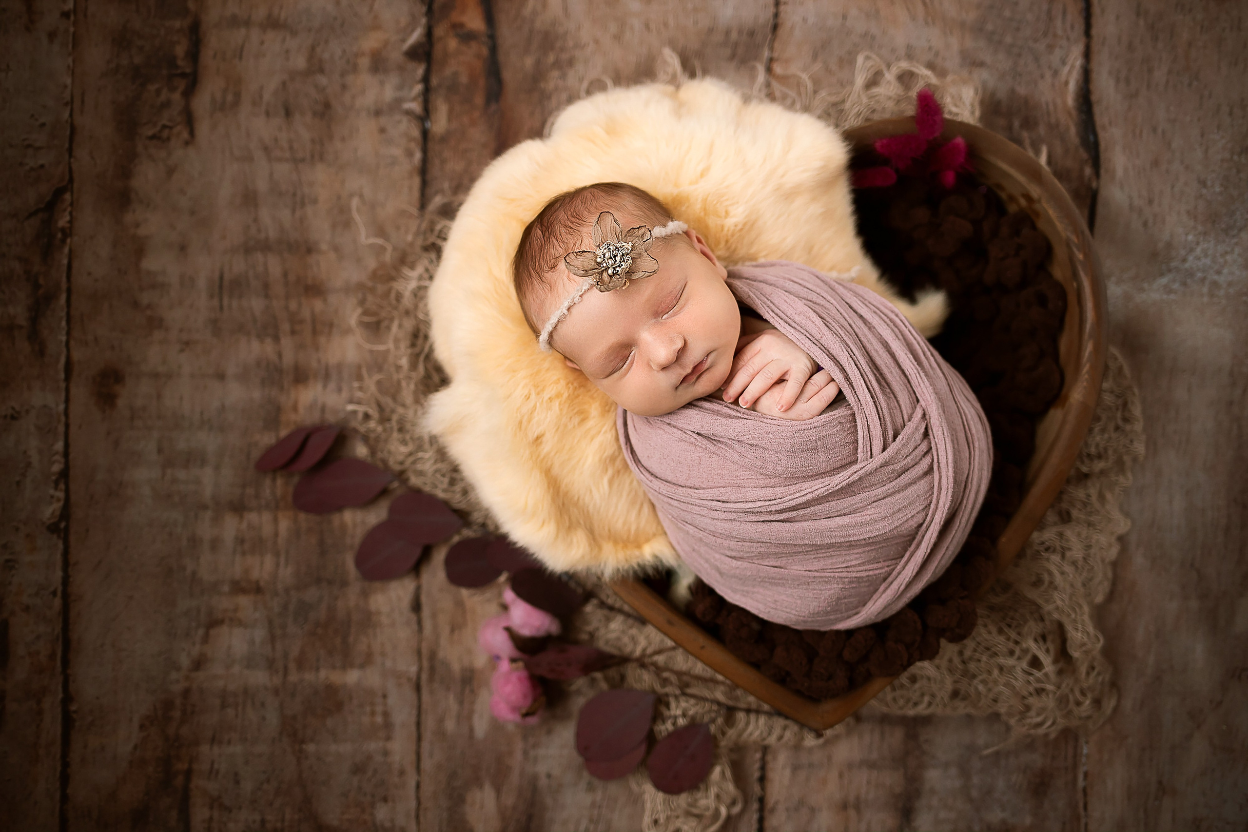 Фотосессия новорожденного. Фотограф новорожденных в Новосибирске