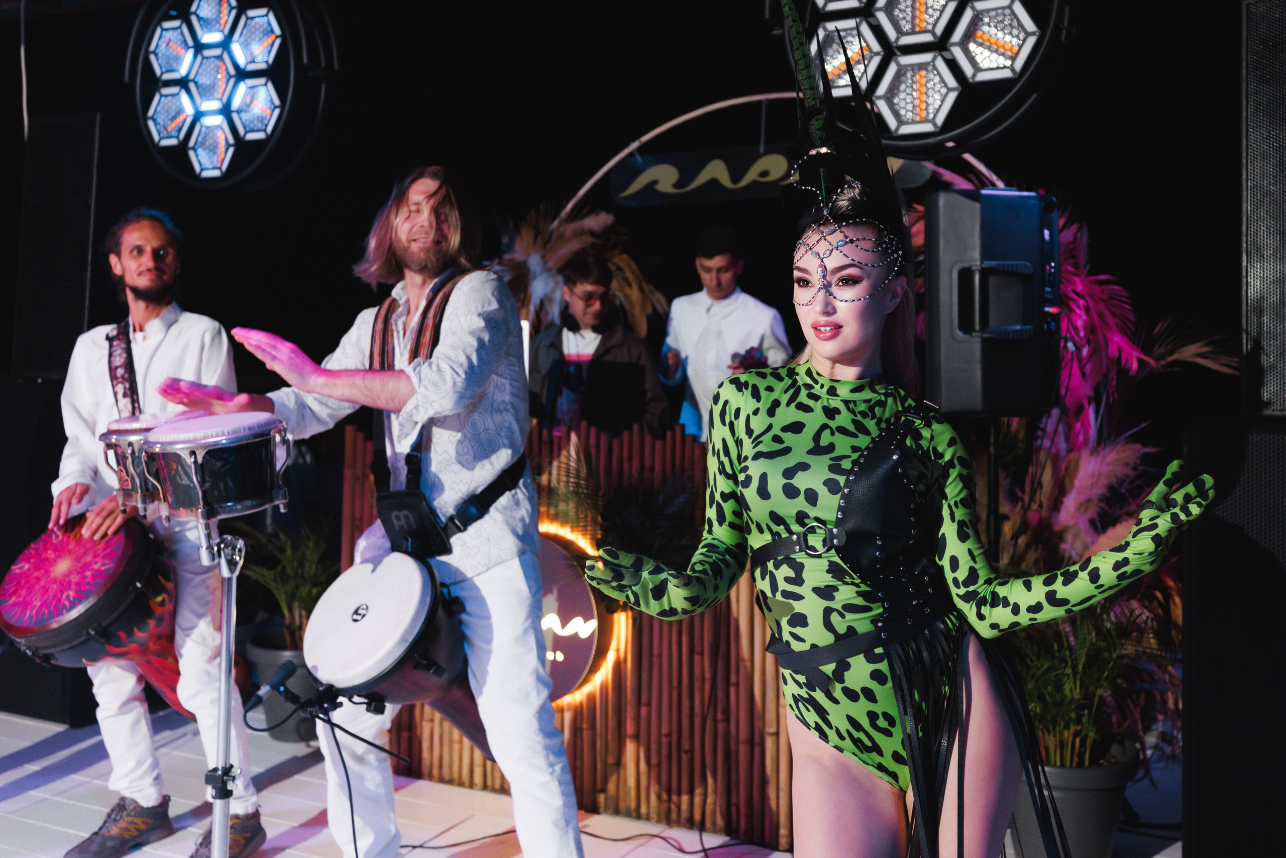 TROPICAL DISCO BIRTHDAY PARTY