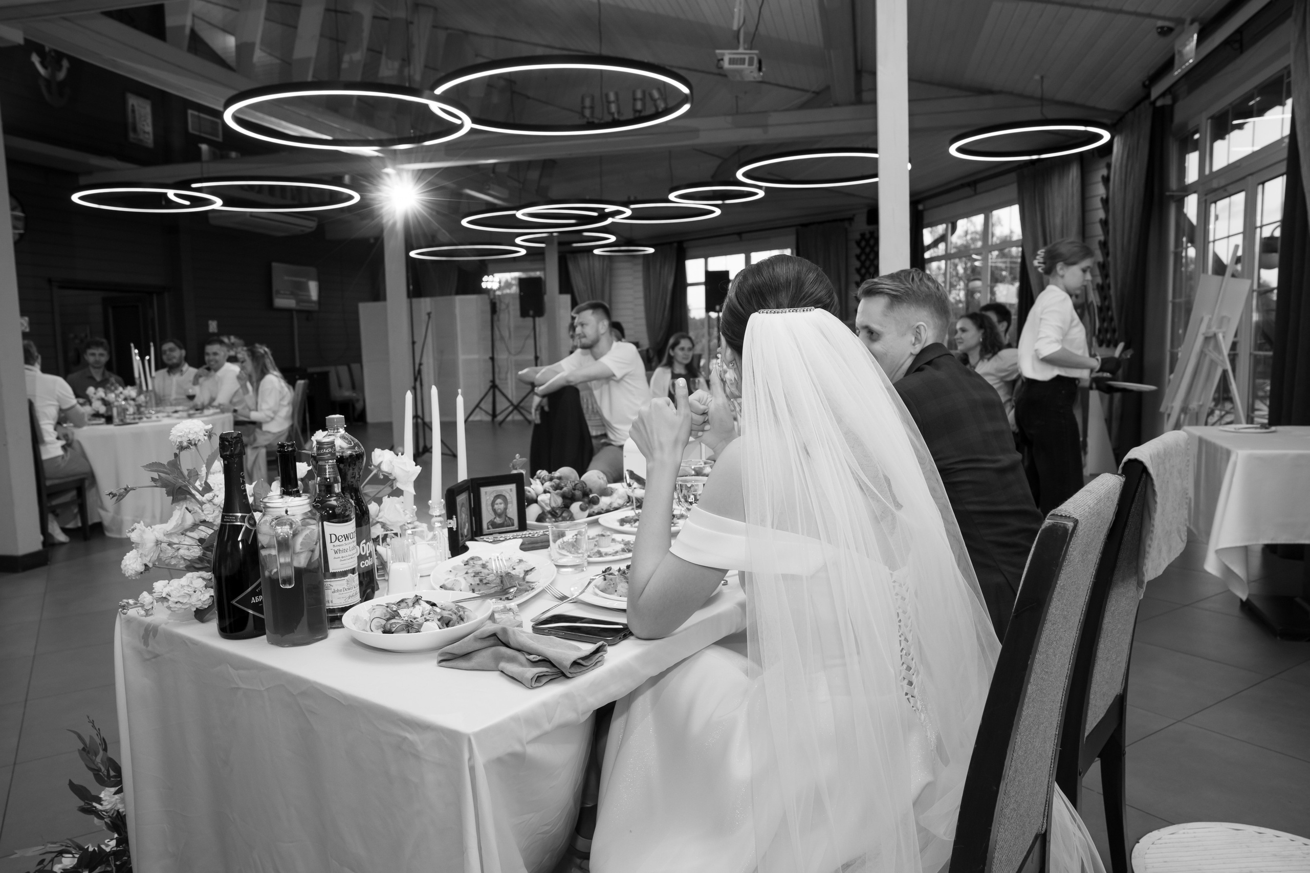 Регистрация в отеле Fish Point, ЗАГС Бутово, прогулка в Остафьево. Свадебный и репортажный фотограф (Москва, Королев и другие)