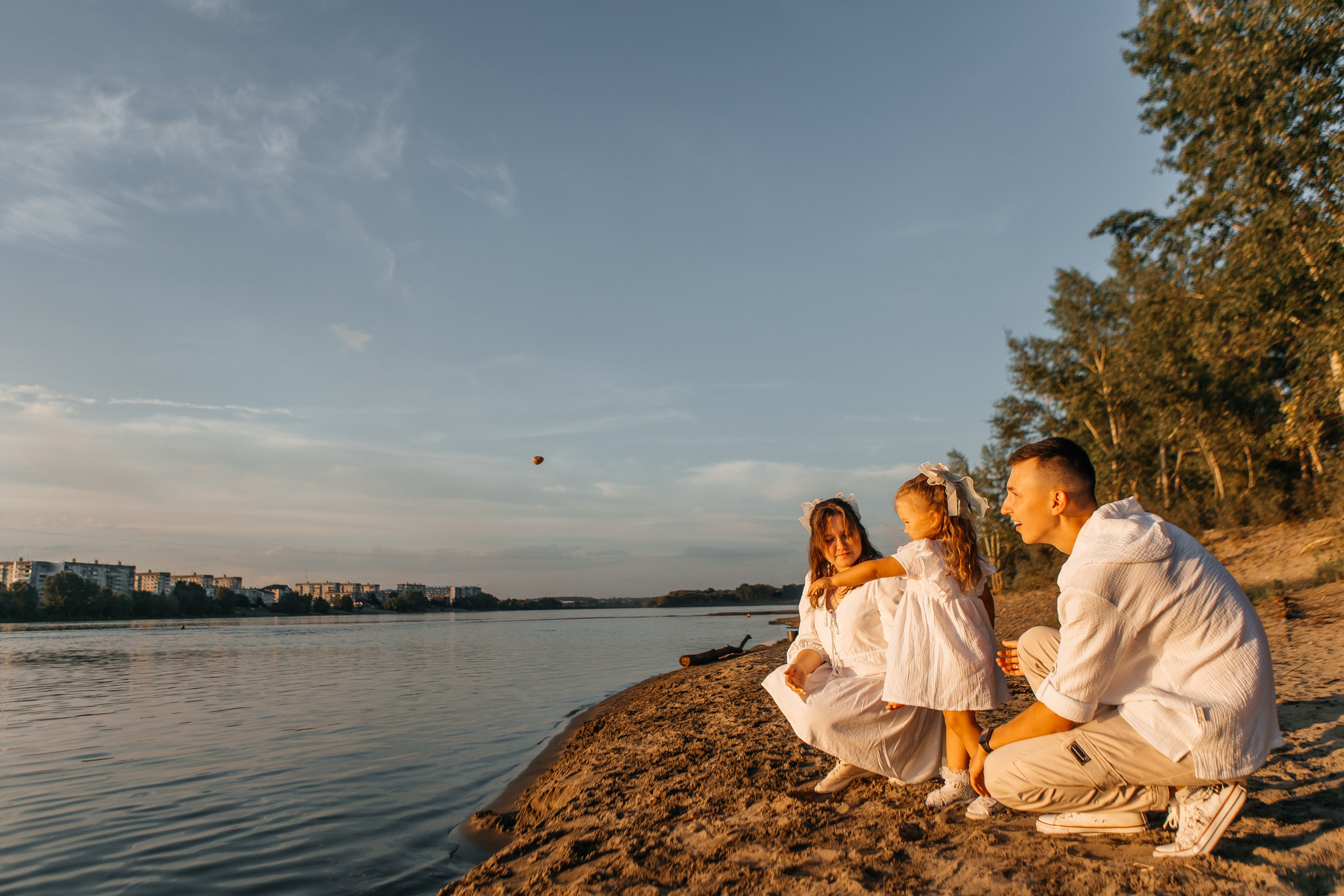 Семейная фотосессия на закате. Дарья Белякова. Свадебный, детский и семейный фотограф в городе Бийск