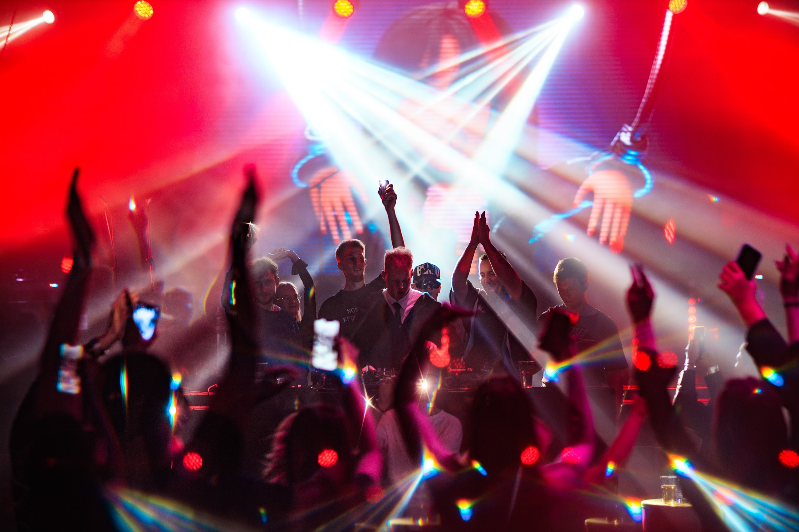 15.08.25 Bratz Rave. Репортажный фотограф Екатеринбург | Яркий, качественный репортаж | Концерты, клубы, репортаж, праздники, корпоративы