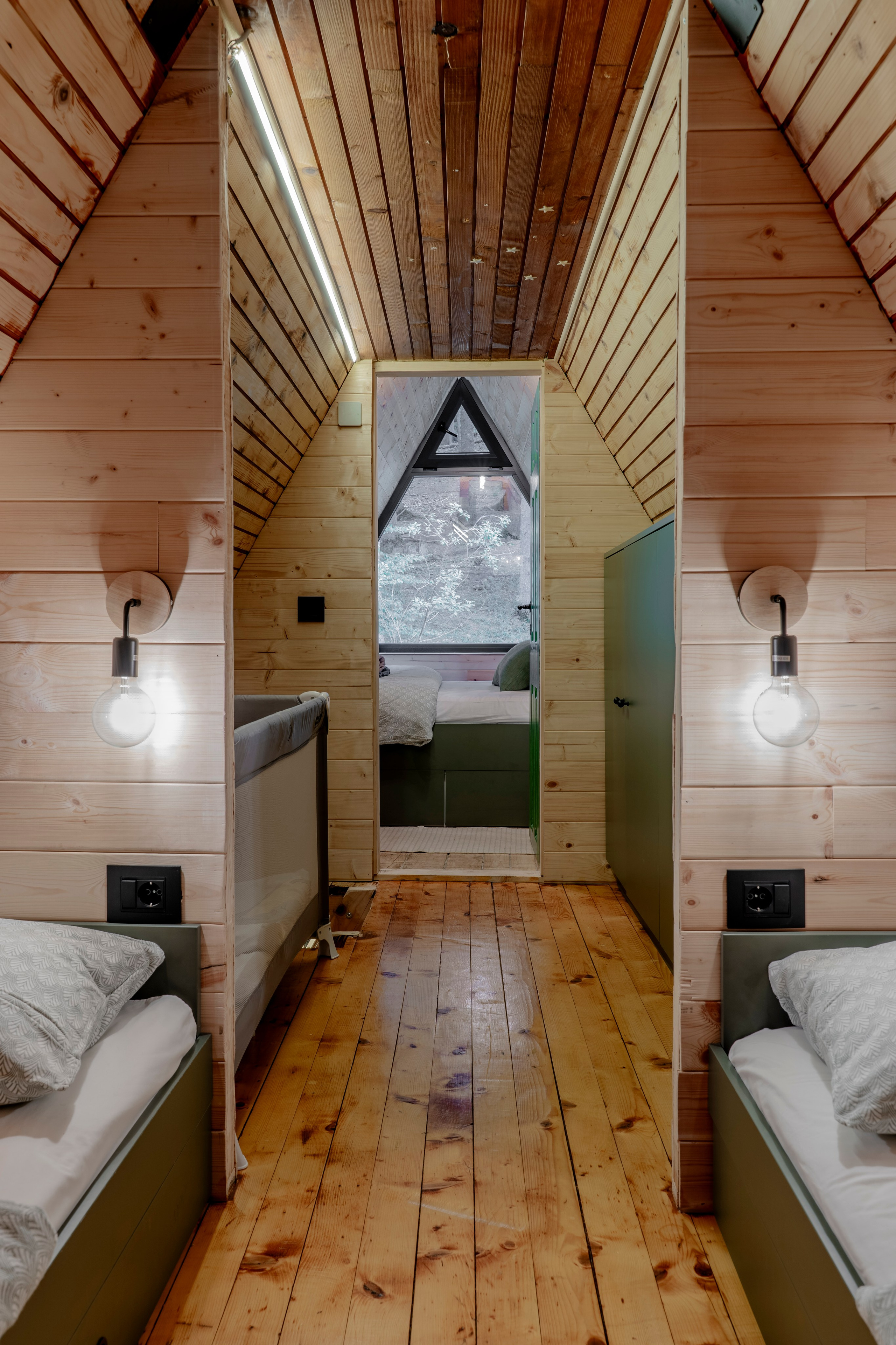 Viktorija Chalet. Photographer Liana Sudets Serbia Kopaonik Brzece Brus