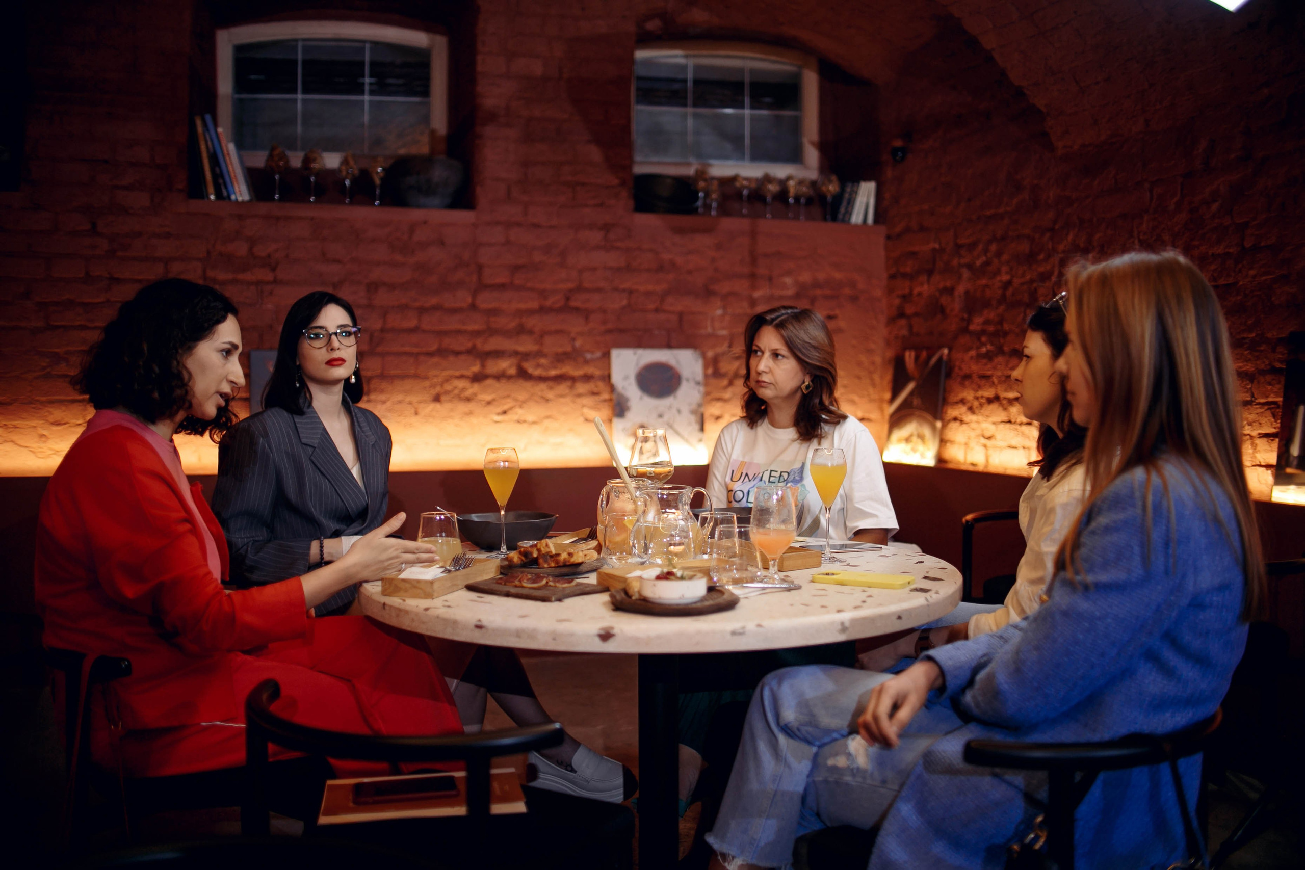 Встреча в «Союз писателей». Ваш репортажный фотограф Артемий Антонов