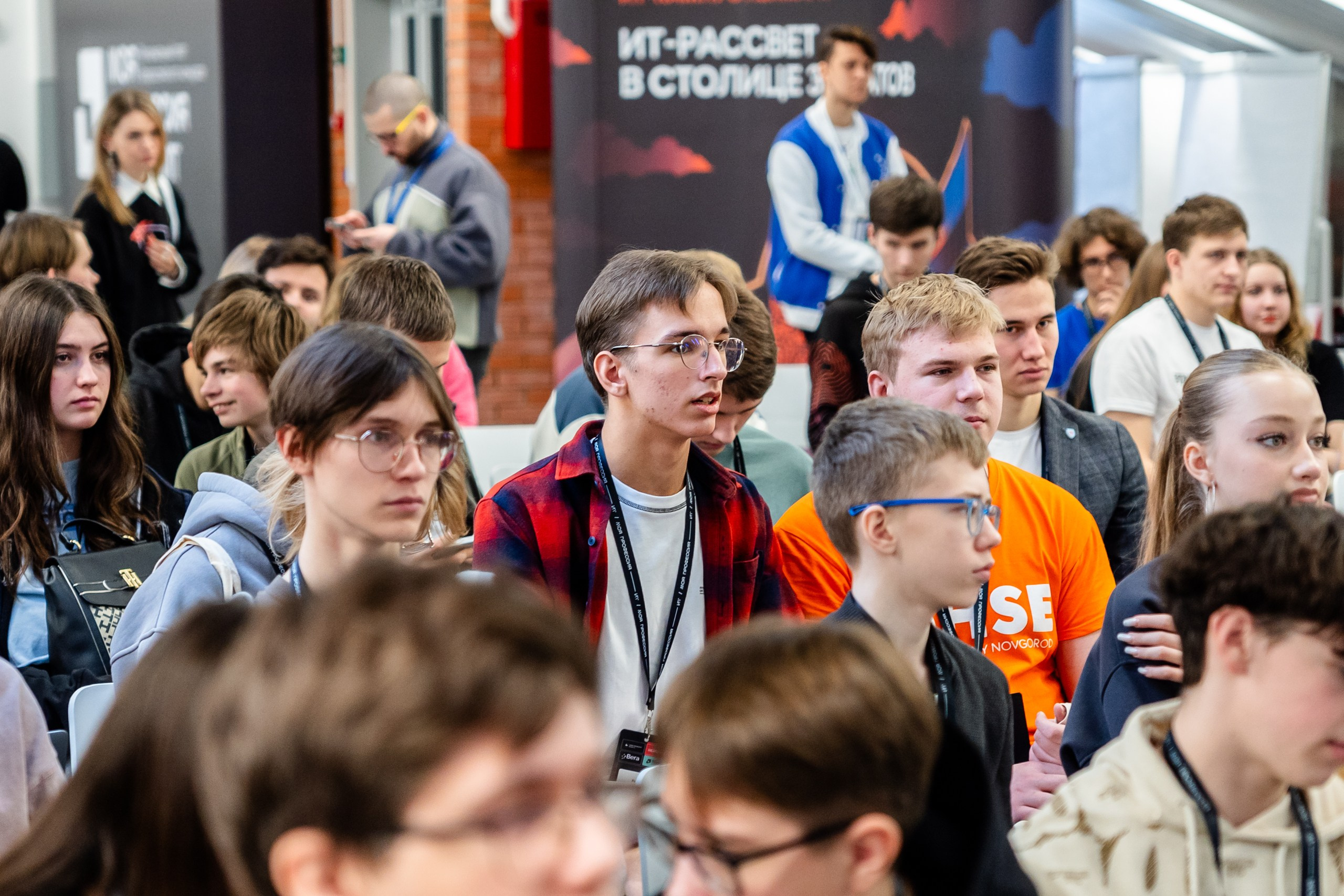 Неймарк. Моя профессия IT. Репортажный и портретный фотограф в Нижнем Новгороде Максим Горшков