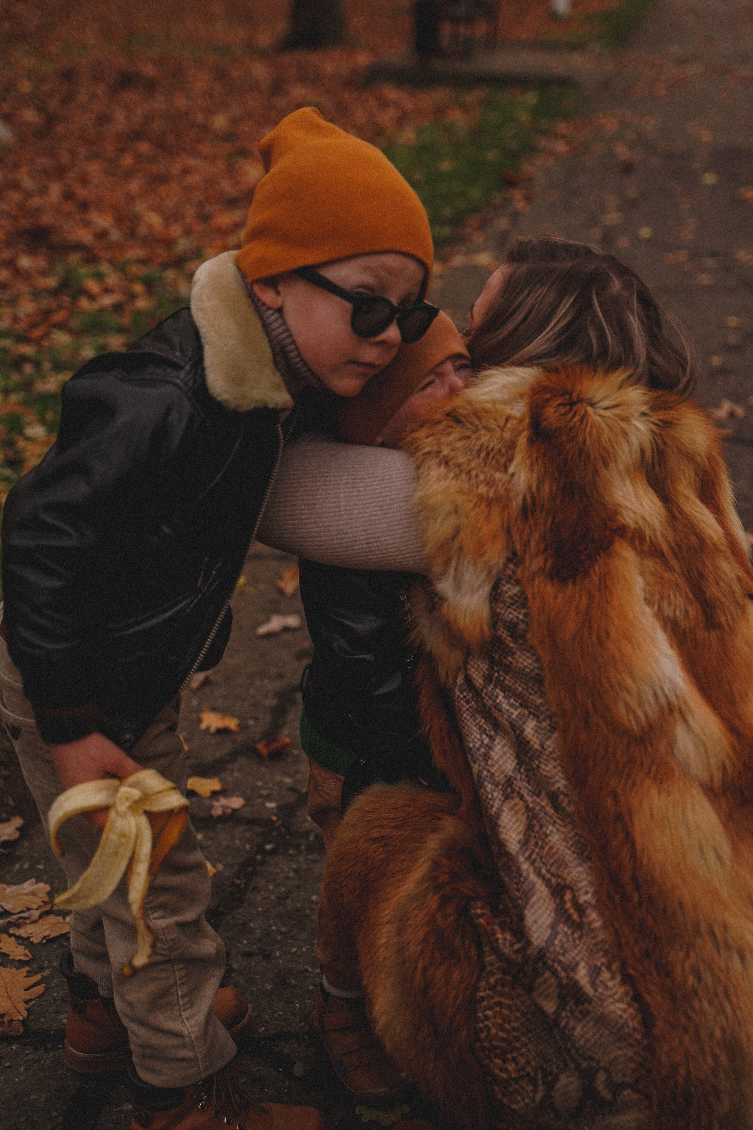 Семейная осенняя фотосессия у реки. Семейный и женский фотограф в Краснодаре Анастасия Приймак