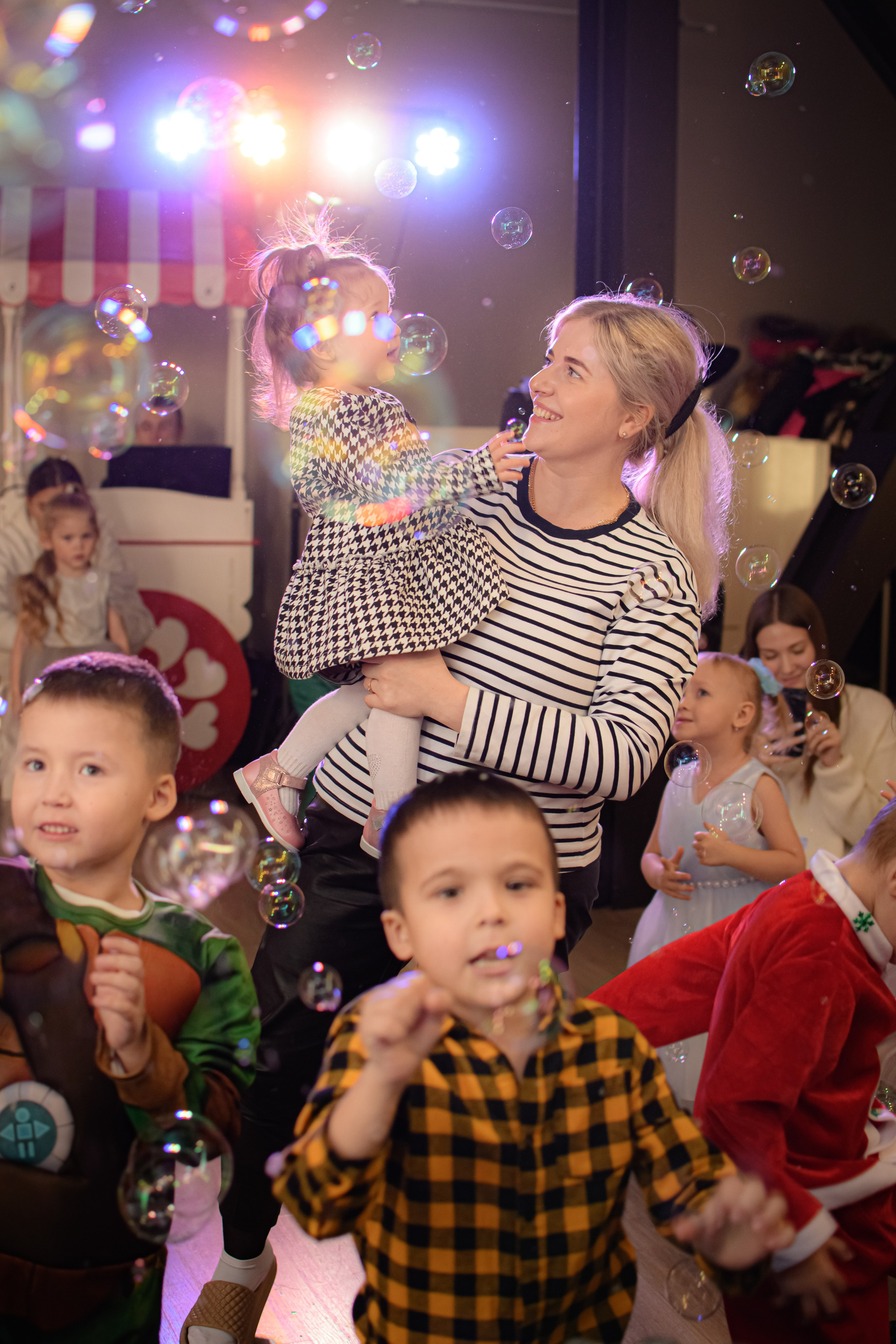 HAPPY NEW YEAR. Photokarish