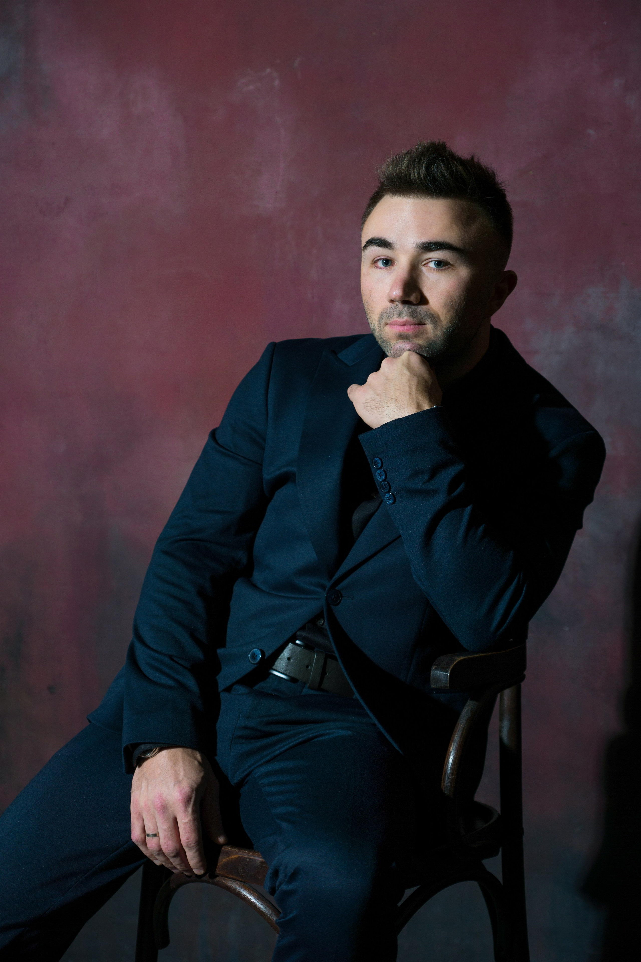 Ведущий Илья. Фотограф