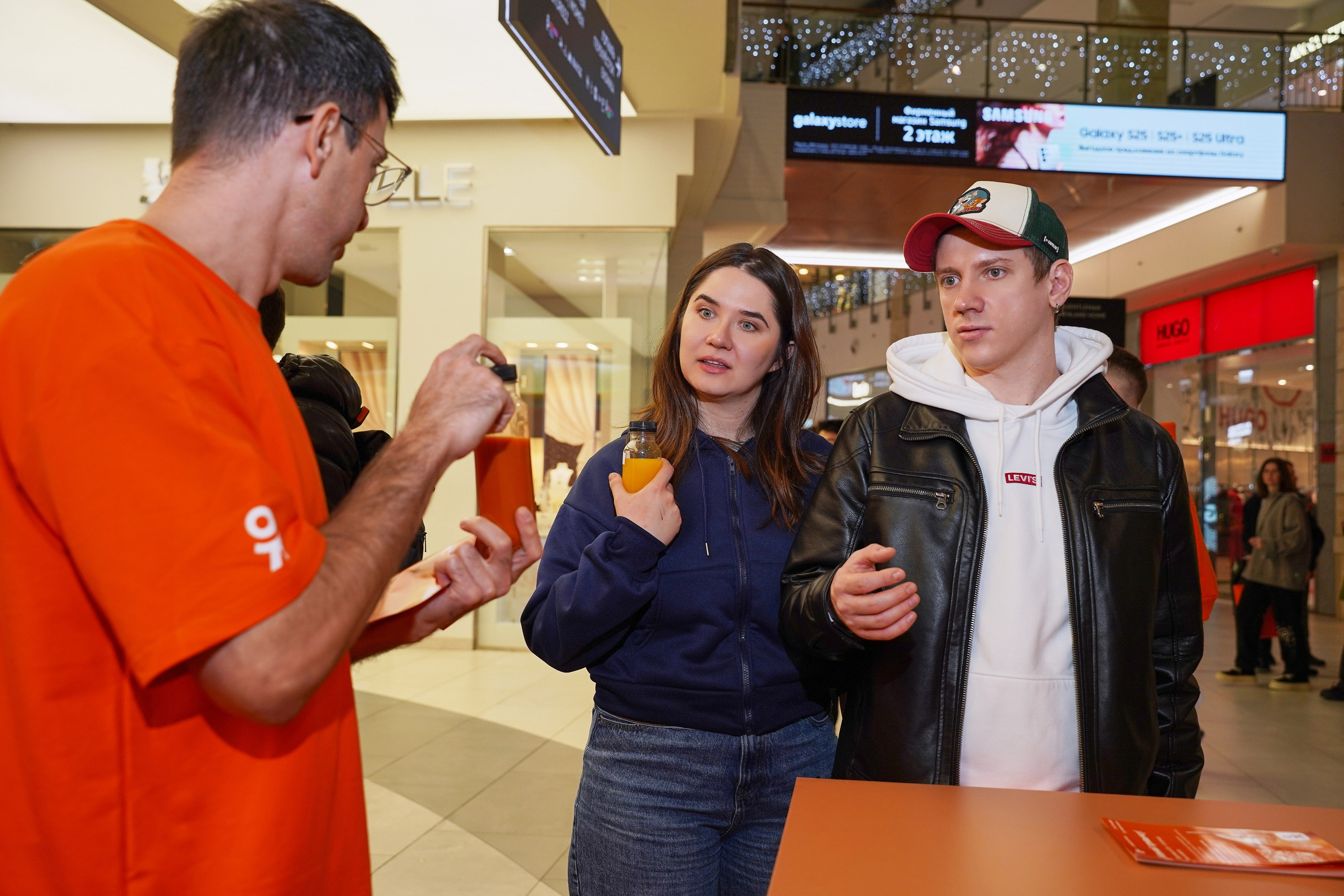 Одноклассники. Фотограф