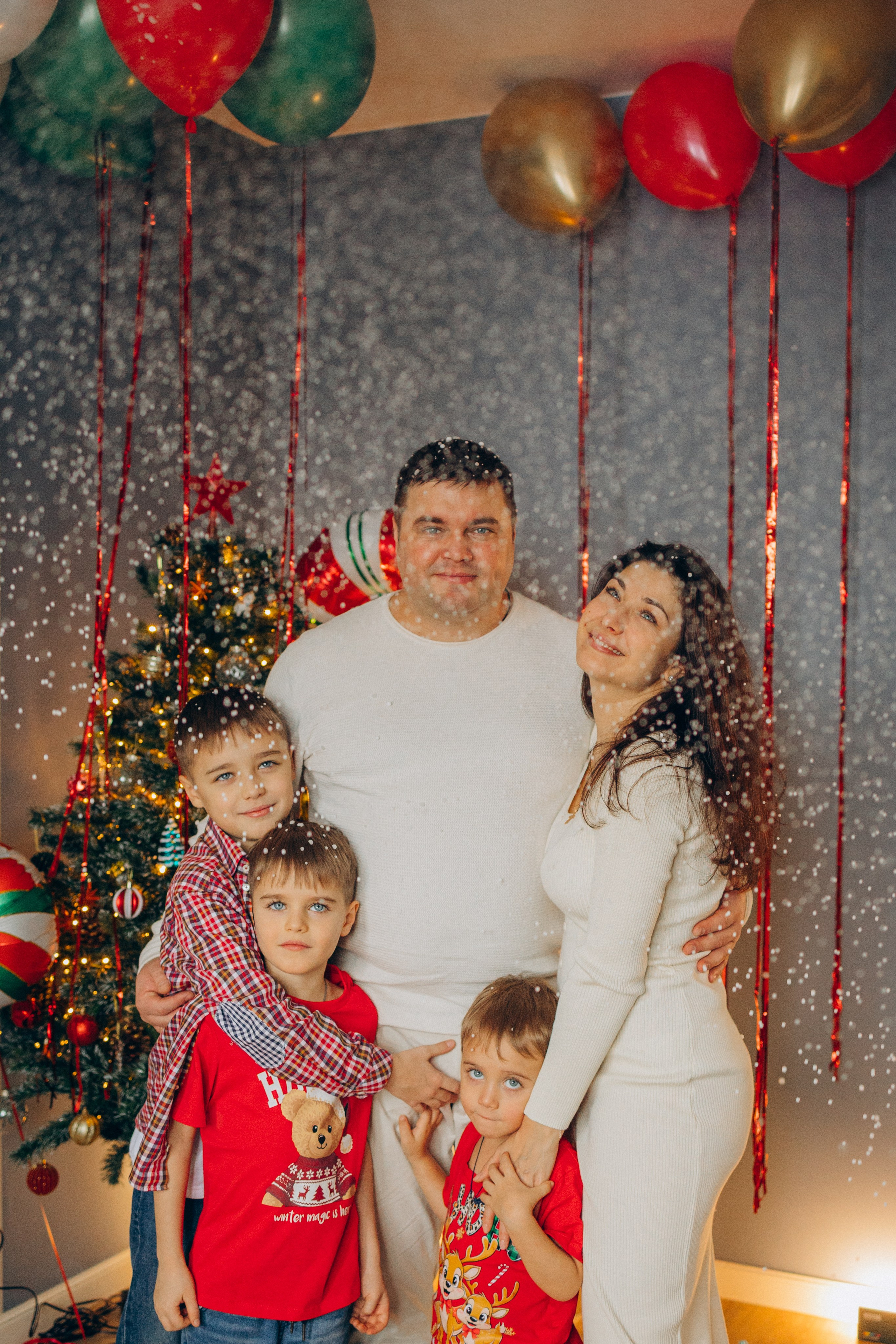 Семья — это тепло объятий и свет улыбок!. Фотограф Москва Светлана Кирюшина