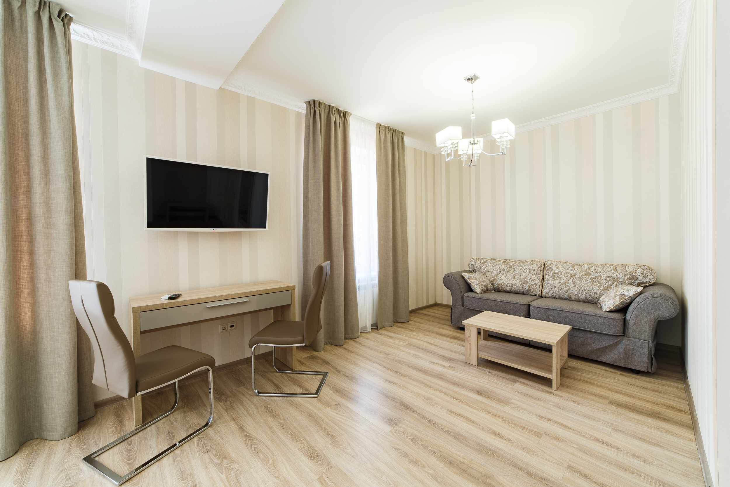 Renatphoto-фотосъёмка территории и бассейнов с детскими площадками  в пансионате. Профессиональная фотосъёмка интерьеров, предметная фотосессия еды для меню г. Анапа