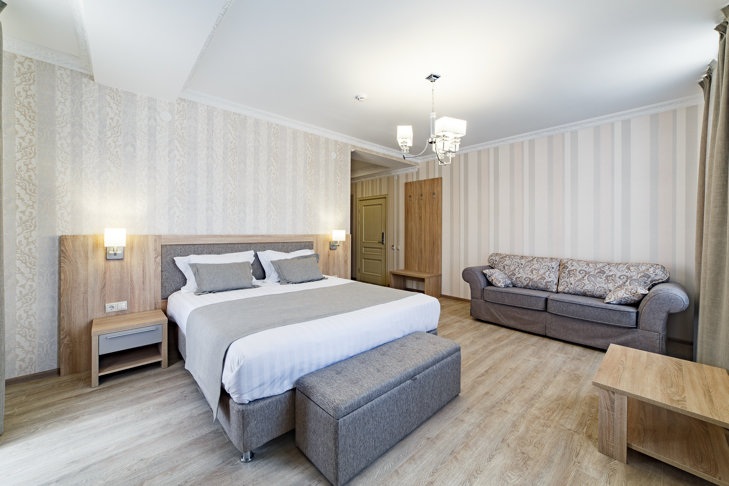 Renatphoto-фотосъёмка территории и бассейнов с детскими площадками  в пансионате. Профессиональная фотосъёмка интерьеров, предметная фотосессия еды для меню г. Анапа