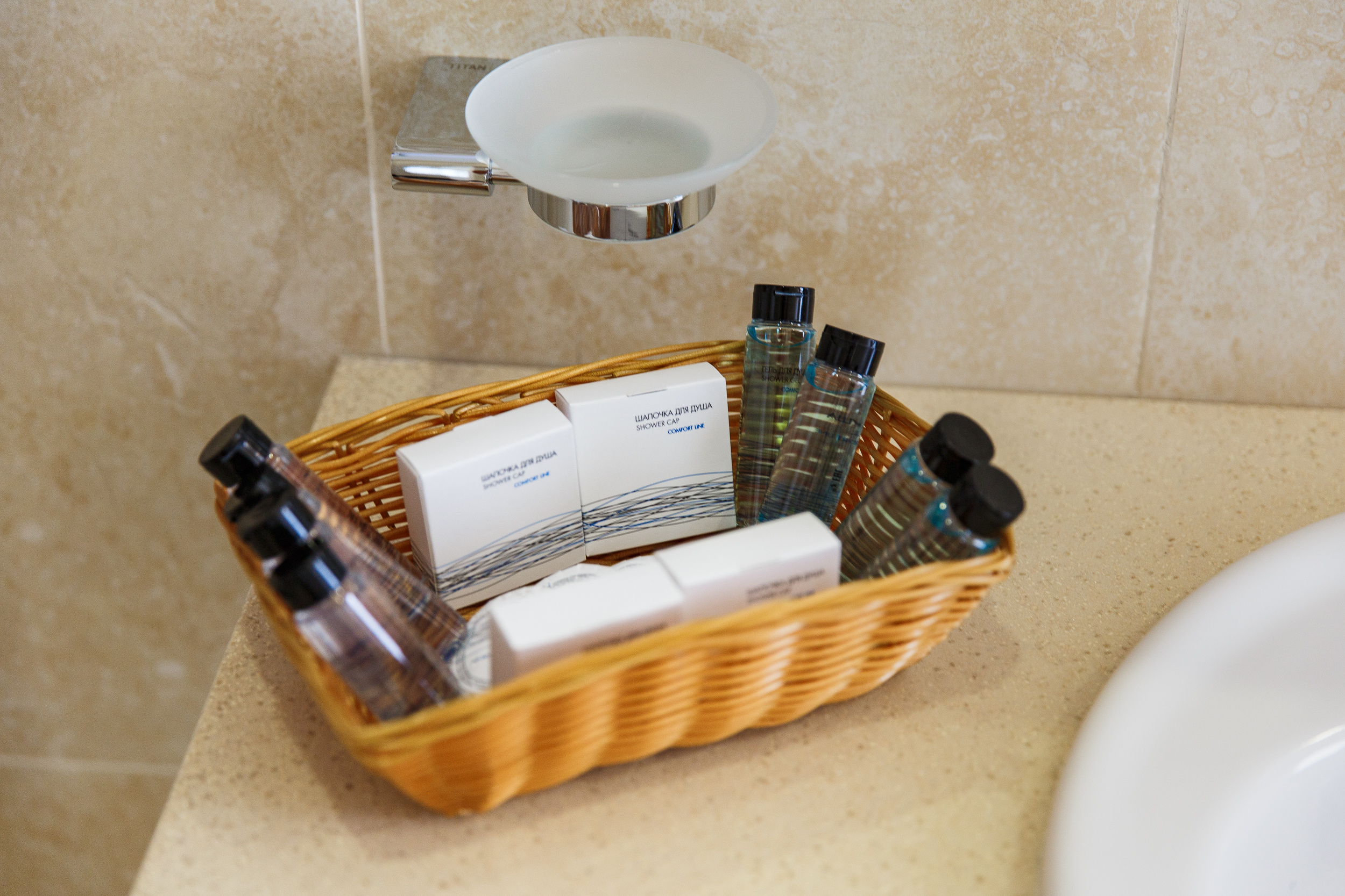 Renatphoto-фотосъёмка территории и бассейнов с детскими площадками  в пансионате. Профессиональная фотосъёмка интерьеров, предметная фотосессия еды для меню г. Анапа