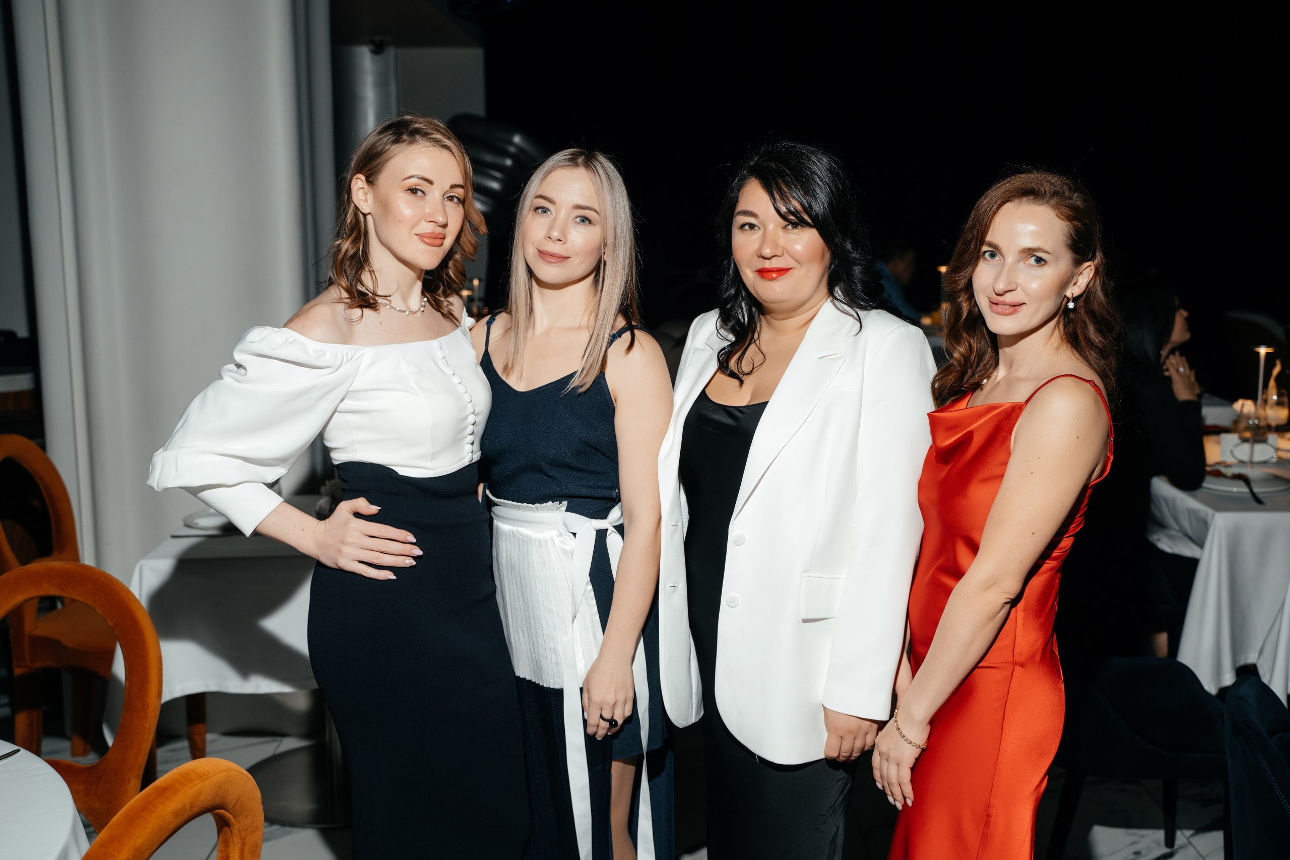 24–25 мая (пятница–суббота). BENUAR Restaurant