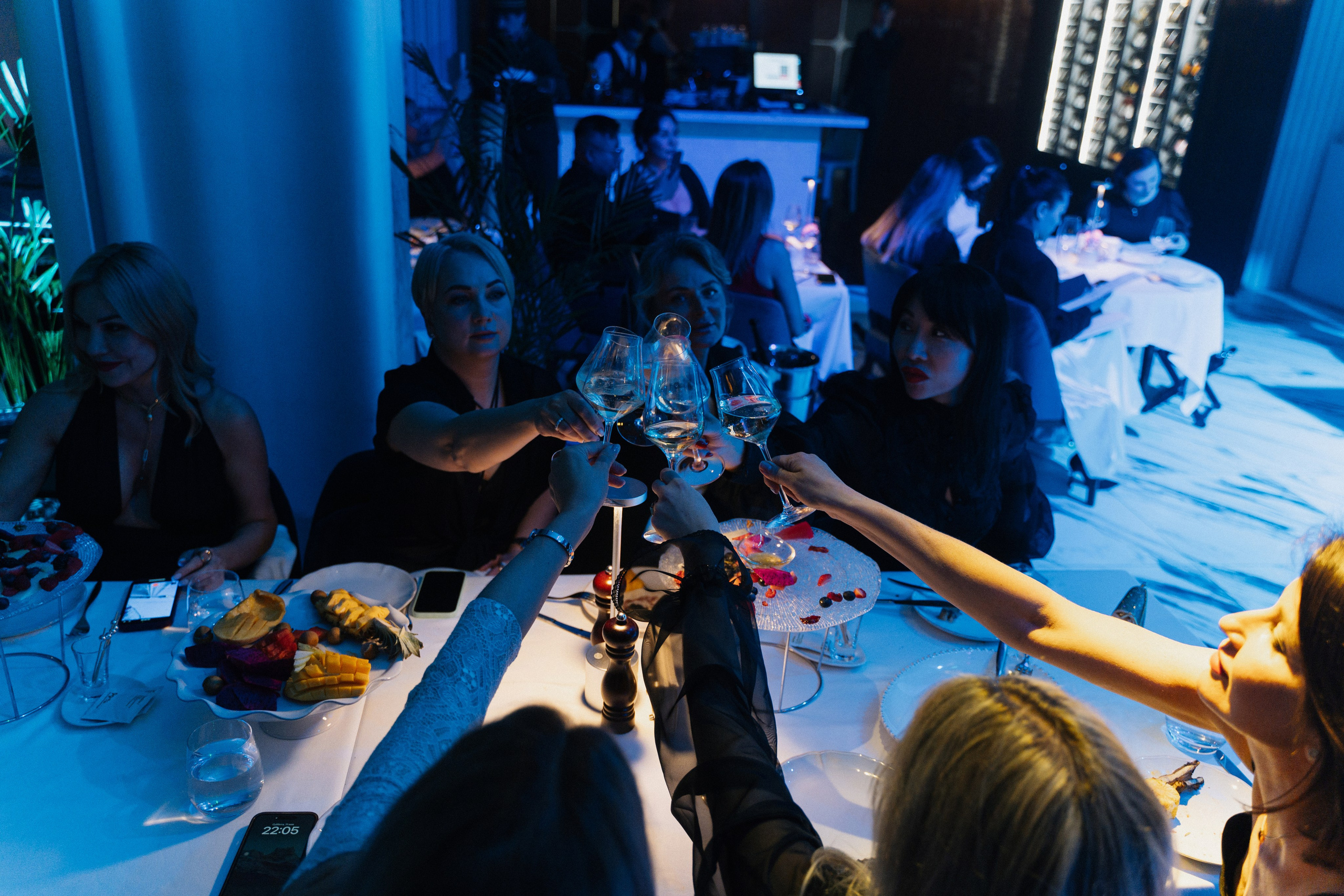 11 мая (суббота). BENUAR Restaurant