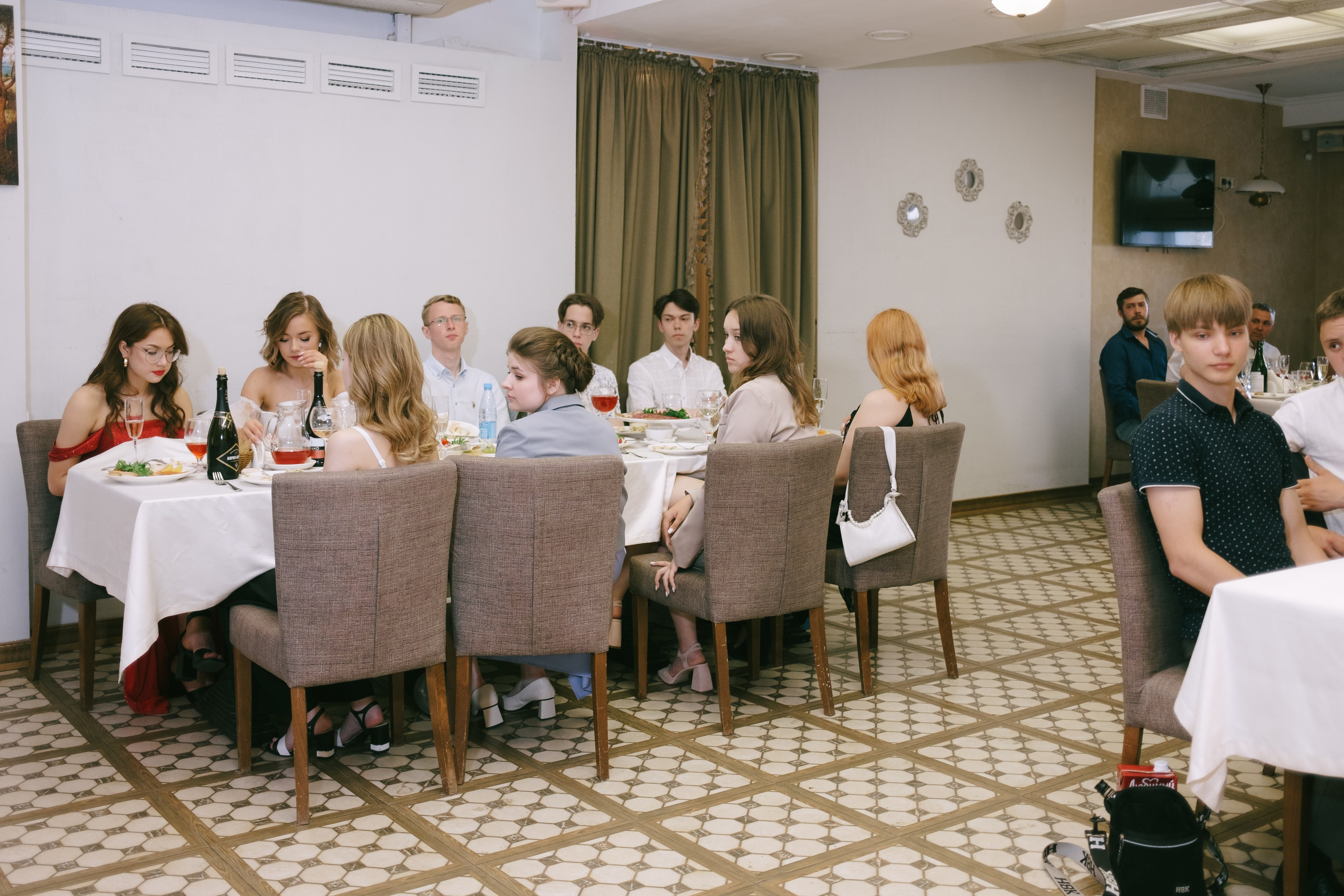 Выпускной школа 33. Свадебный и репортажной фотограф Денис Ожигин в Краснодаре и Краснодарском крае