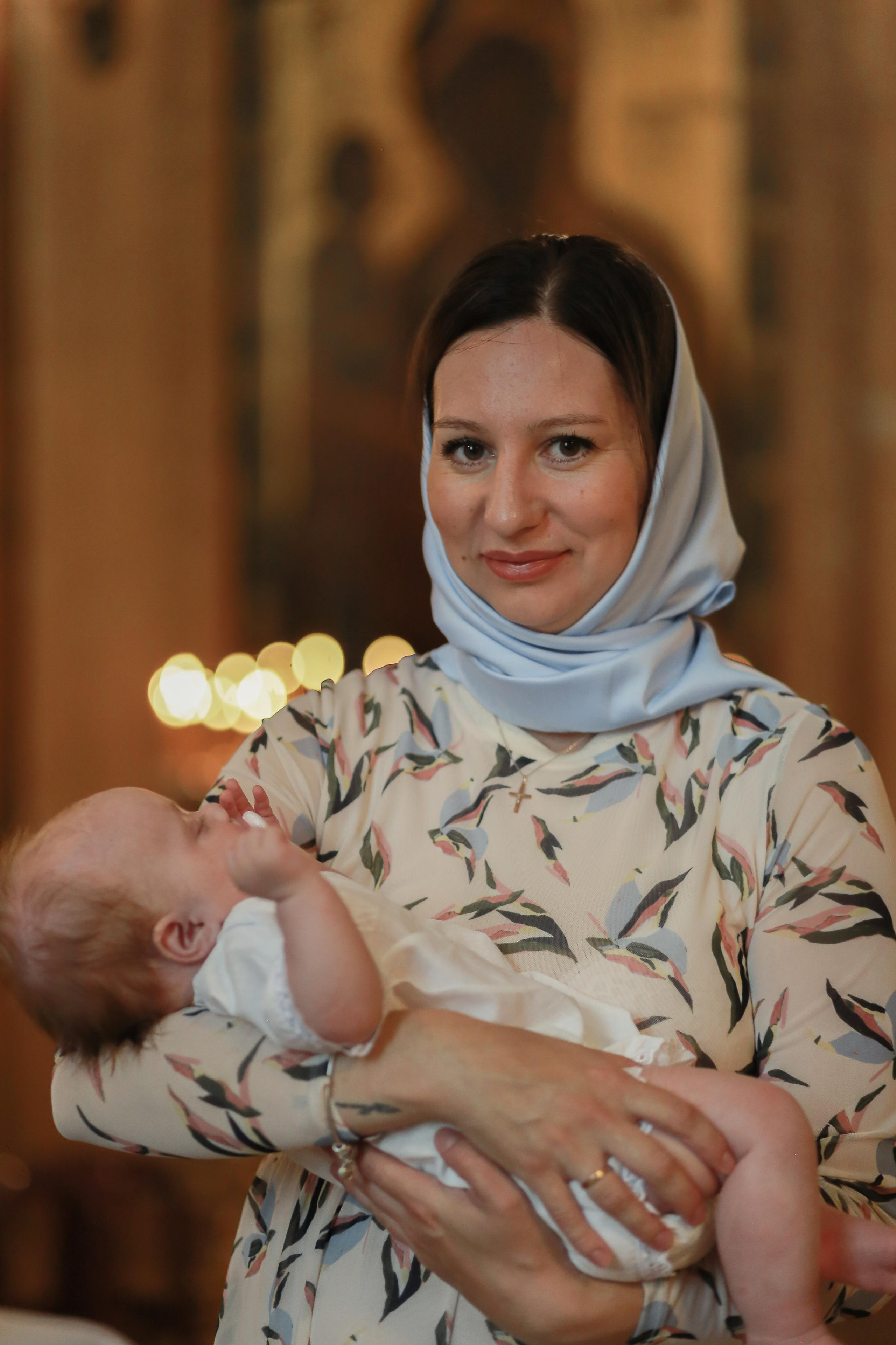 Крещение Евы. Покровский собор. Измайловский остров. Антонина Морозова, профессиональный семейный фотограф видеограф