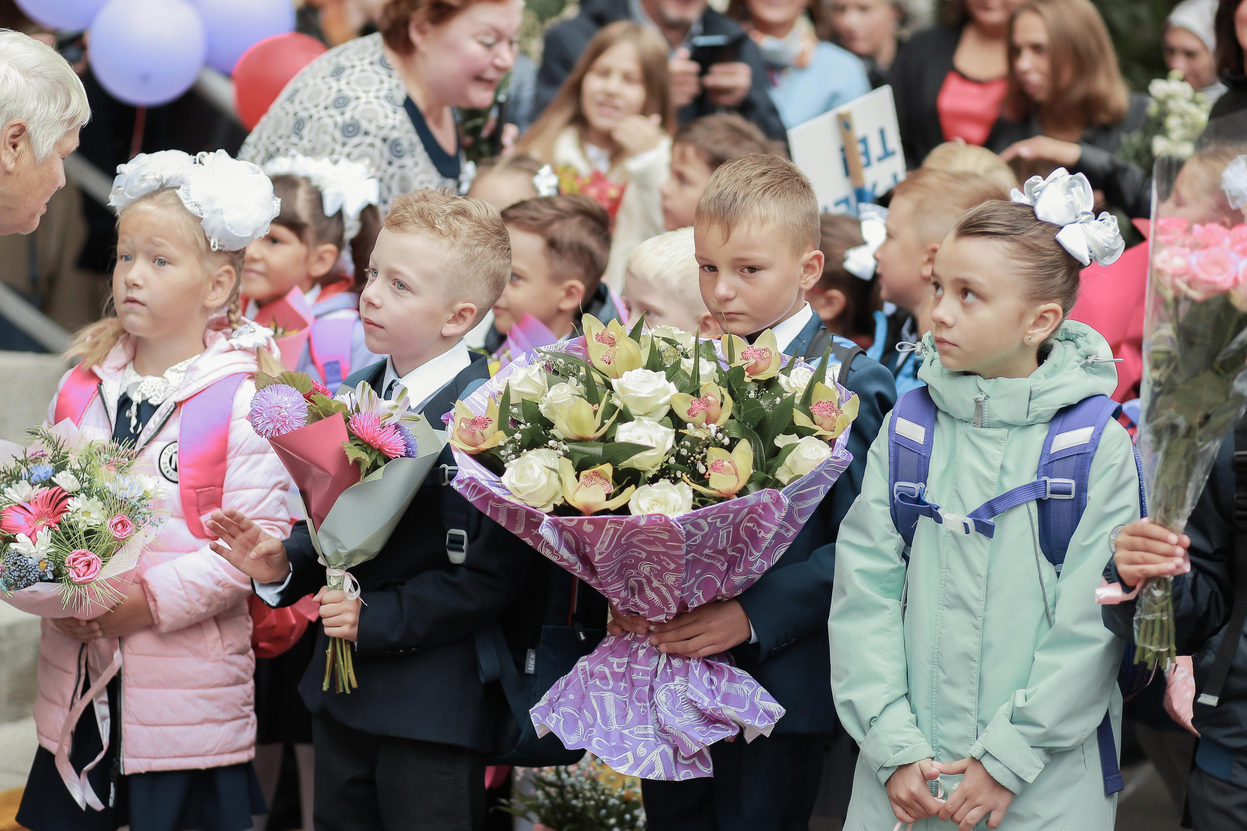 1 сентября в школе 296. Антонина Морозова, профессиональный семейный фотограф видеограф