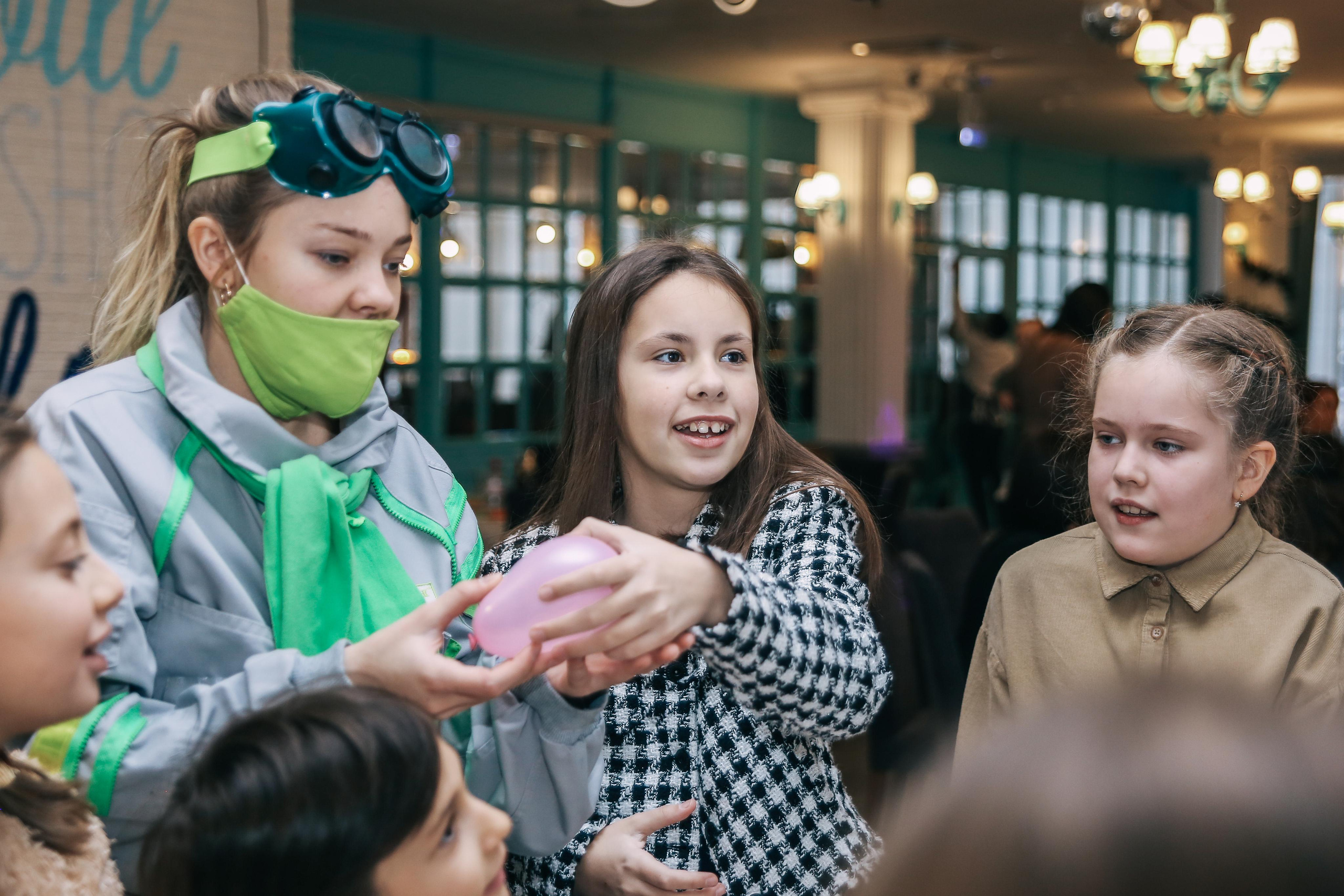 День Рождения Маруси. Кафе Андерсон. Антонина Морозова, профессиональный семейный фотограф видеограф