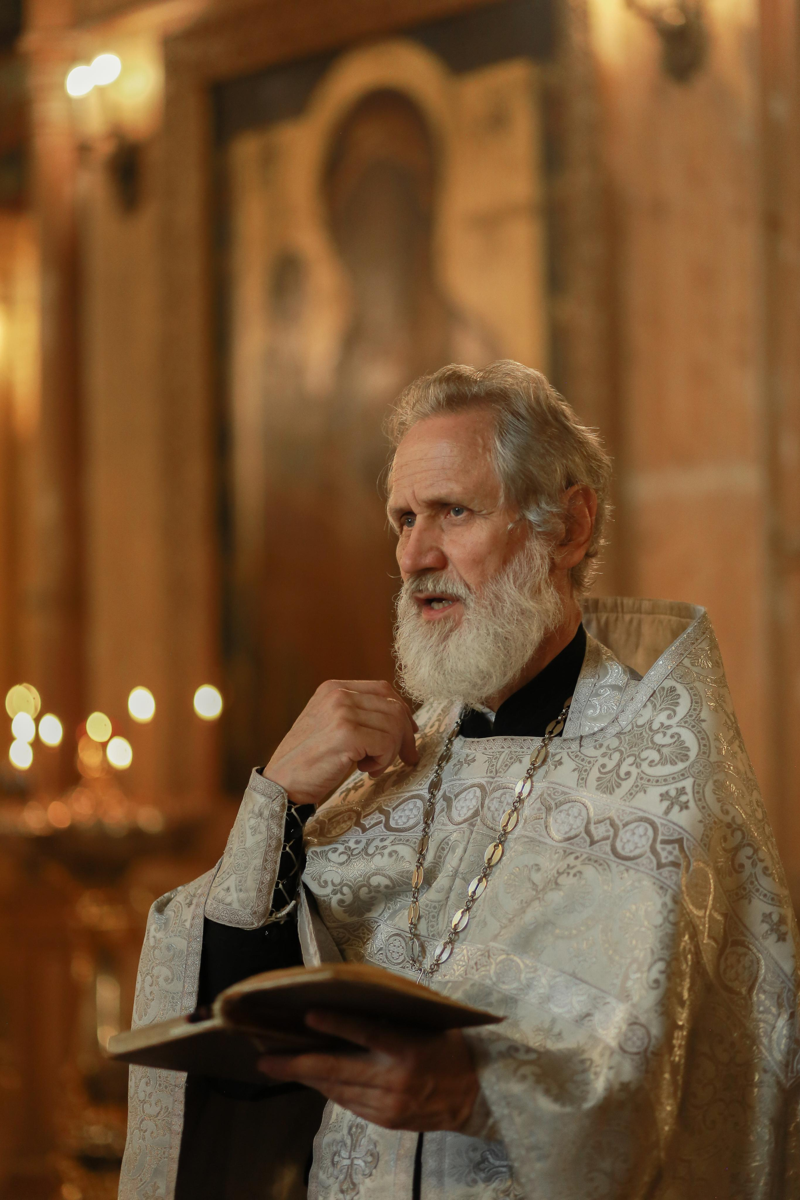 Крещение Евы. Покровский собор. Измайловский остров. Антонина Морозова, профессиональный семейный фотограф видеограф