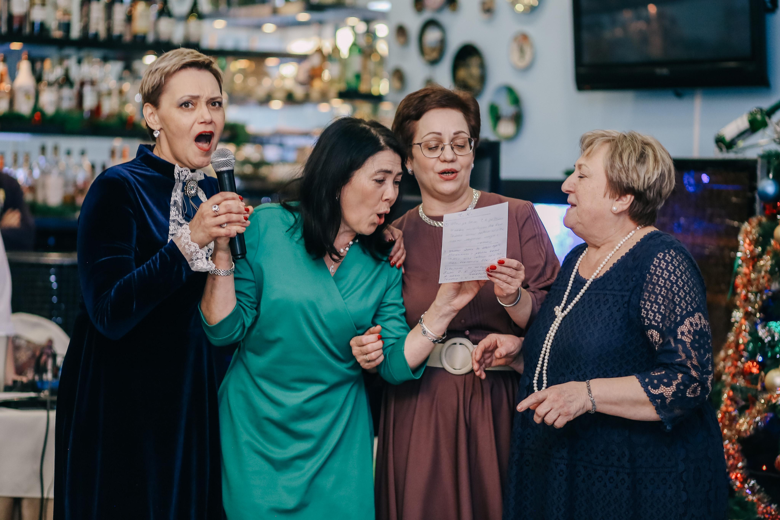 День Рождения Людмилы. Ресторан Нордстар. Антонина Морозова, профессиональный семейный фотограф видеограф