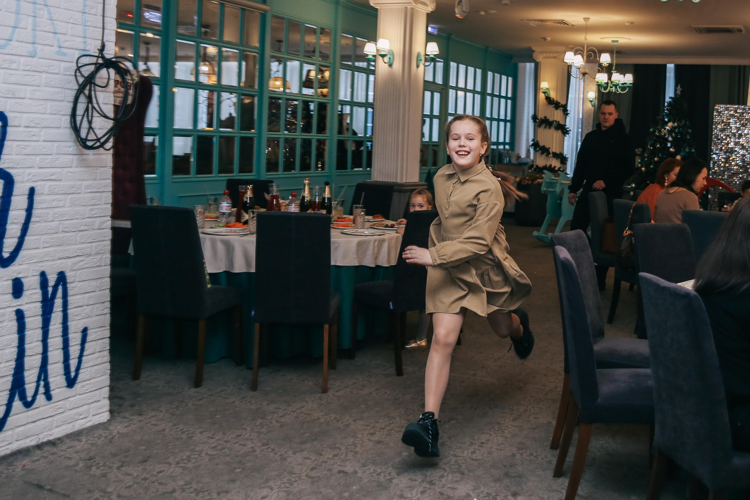 День Рождения Маруси. Кафе Андерсон. Антонина Морозова, профессиональный семейный фотограф видеограф