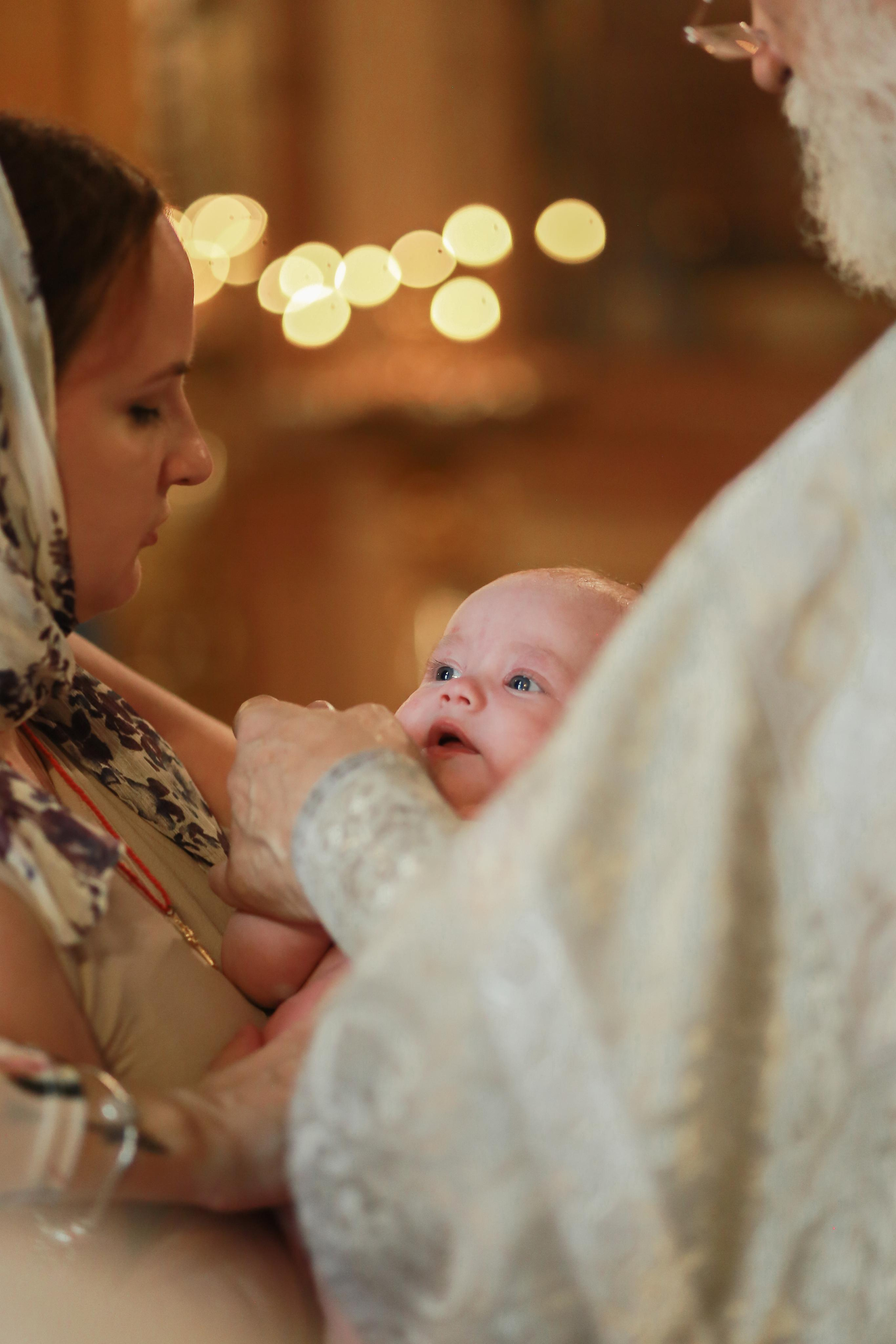 Крещение Евы. Покровский собор. Измайловский остров. Антонина Морозова, профессиональный семейный фотограф видеограф