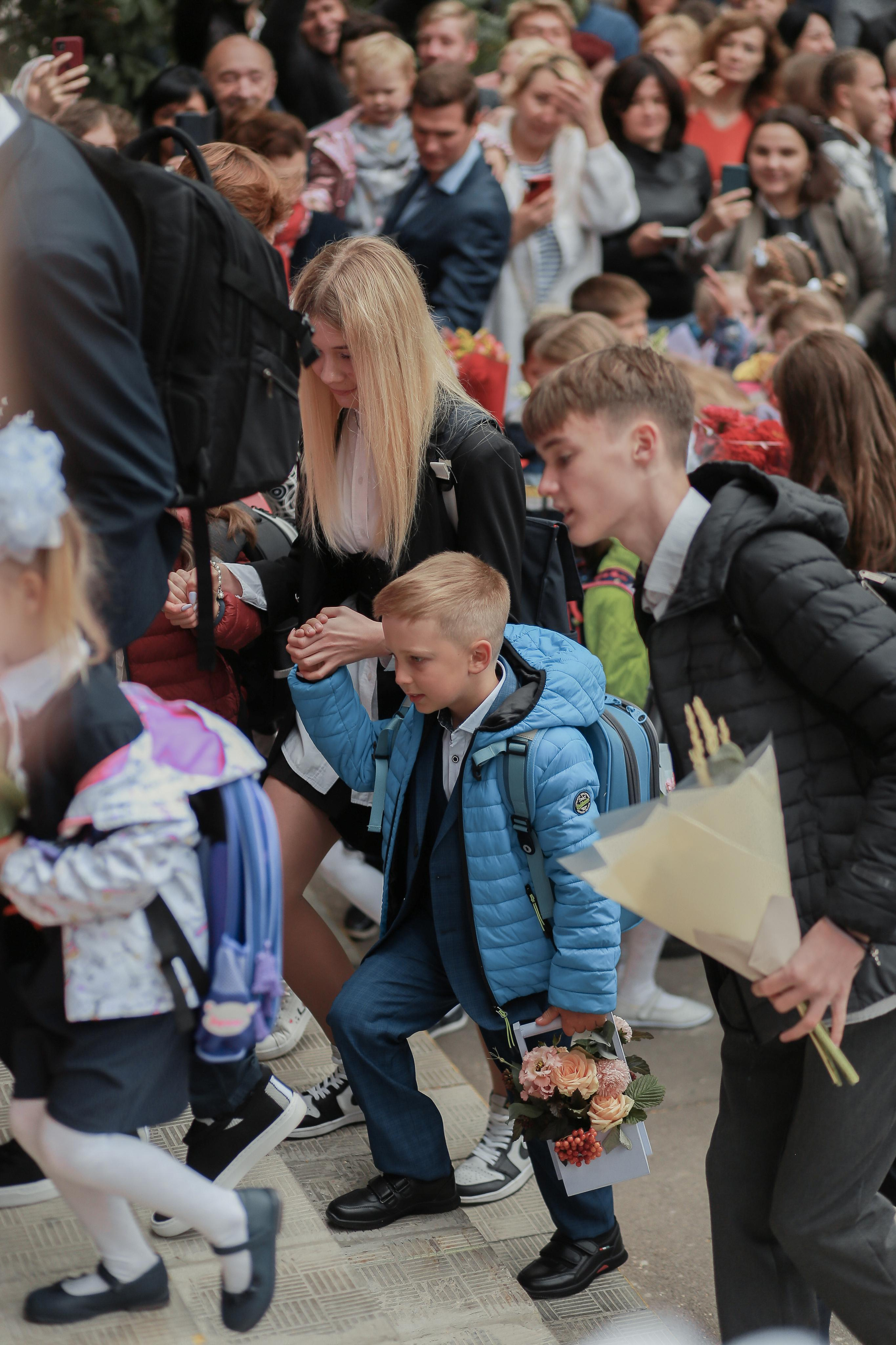 1 сентября в школе 296. Антонина Морозова, профессиональный семейный фотограф видеограф