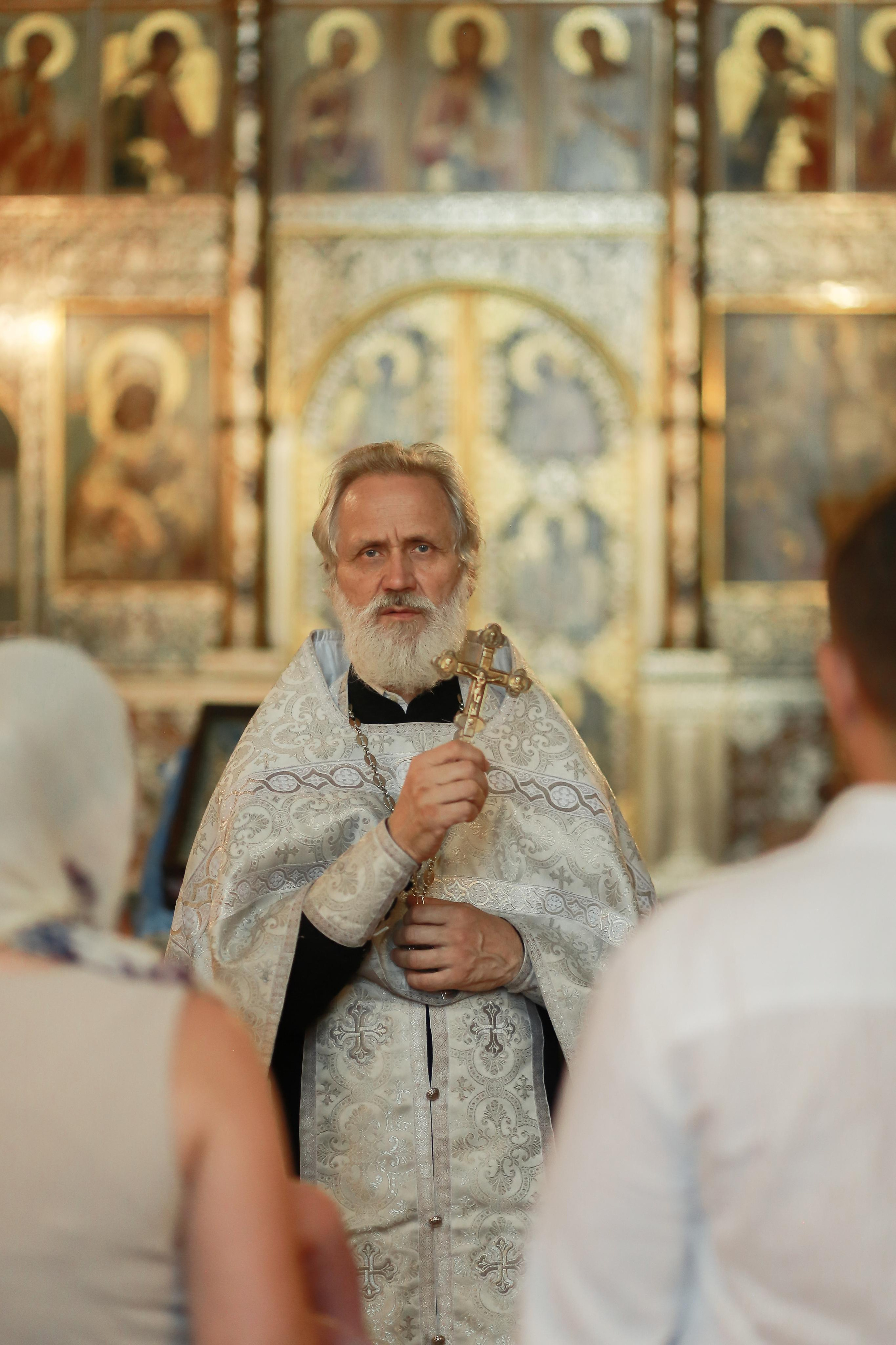Крещение Евы. Покровский собор. Измайловский остров. Антонина Морозова, профессиональный семейный фотограф видеограф
