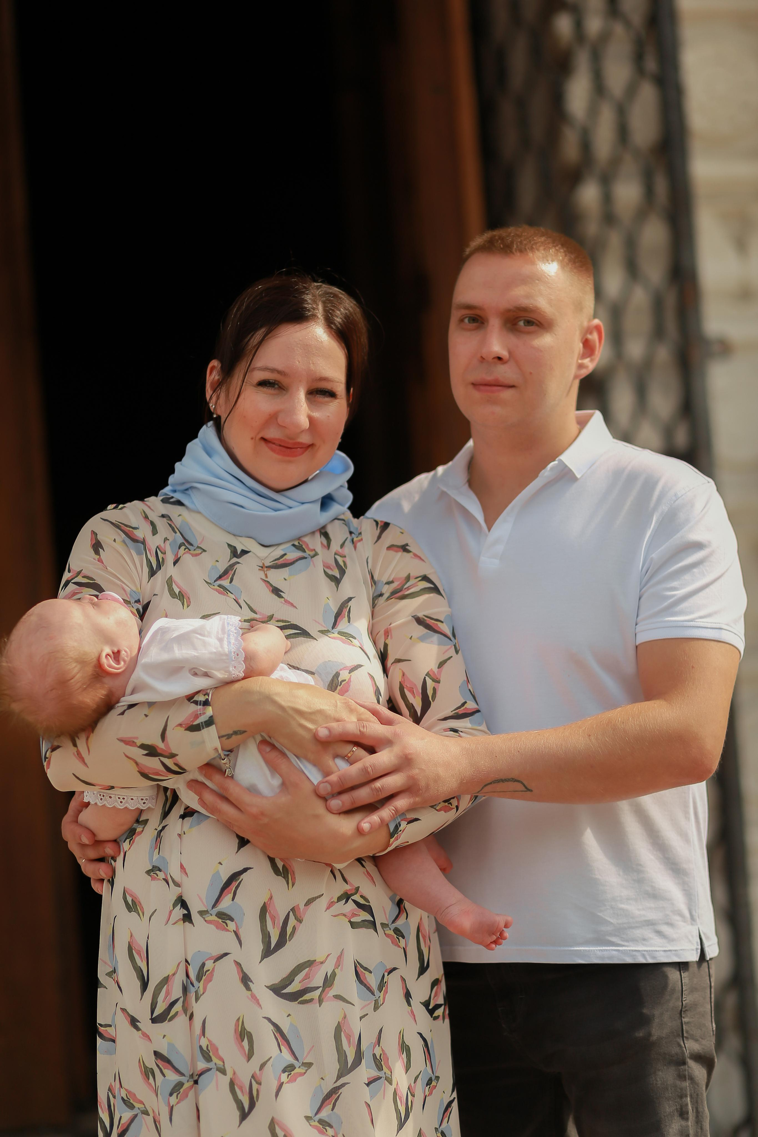 Крещение Евы. Покровский собор. Измайловский остров. Антонина Морозова, профессиональный семейный фотограф видеограф