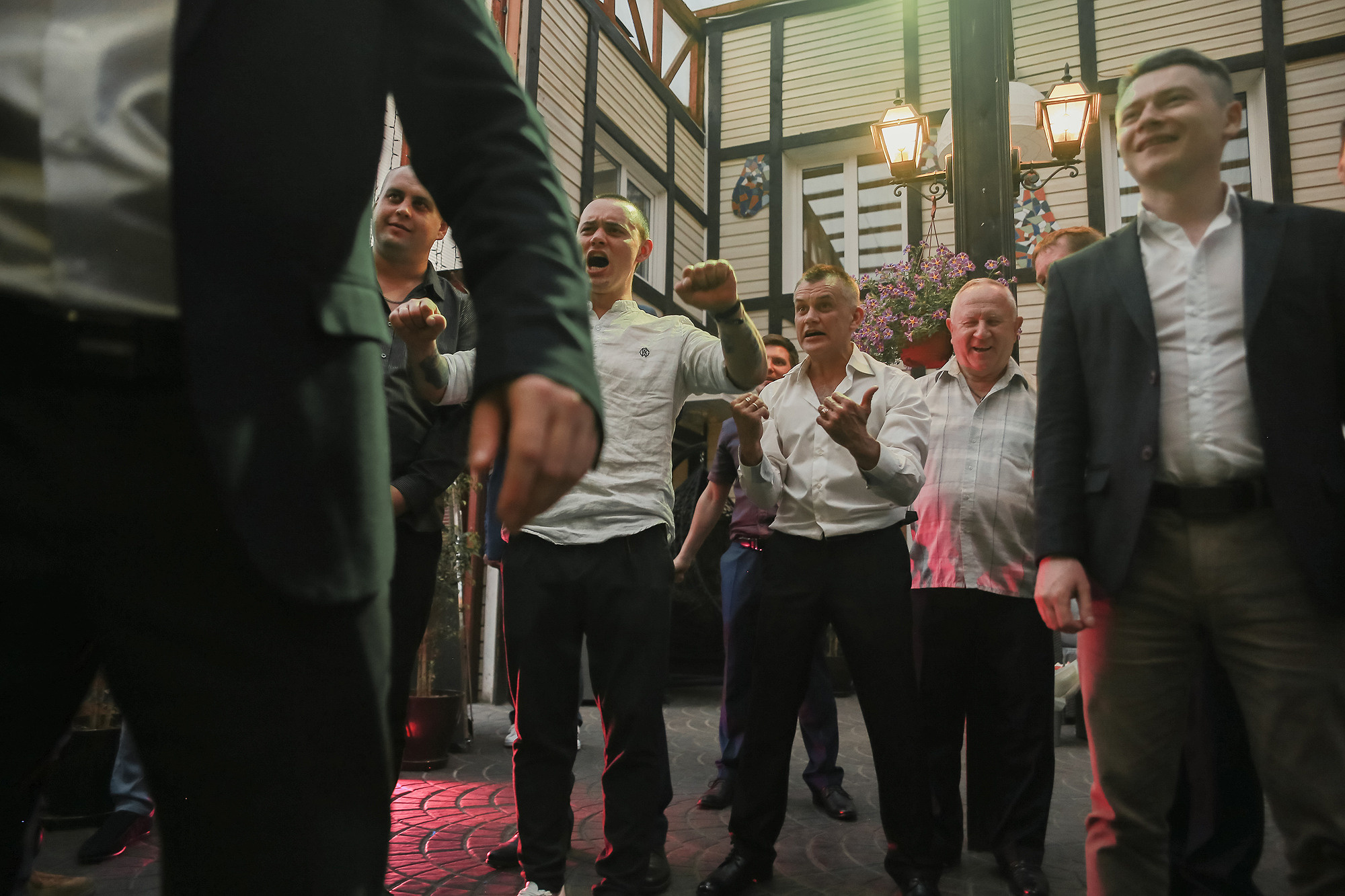 Свадебный банкет в ресторане IQ CAFE. Антонина Морозова, профессиональный семейный фотограф видеограф