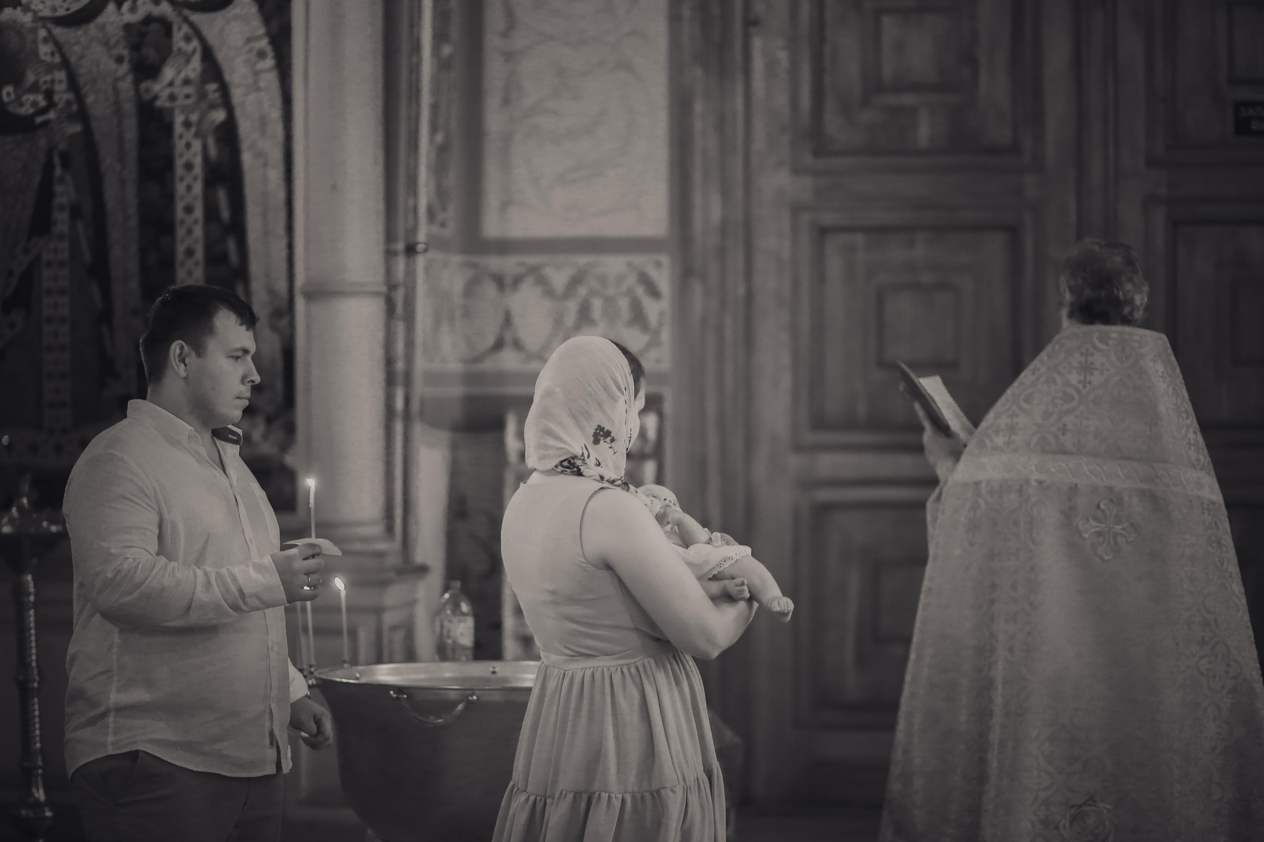 Крещение Евы. Покровский собор. Измайловский остров. Антонина Морозова, профессиональный семейный фотограф видеограф