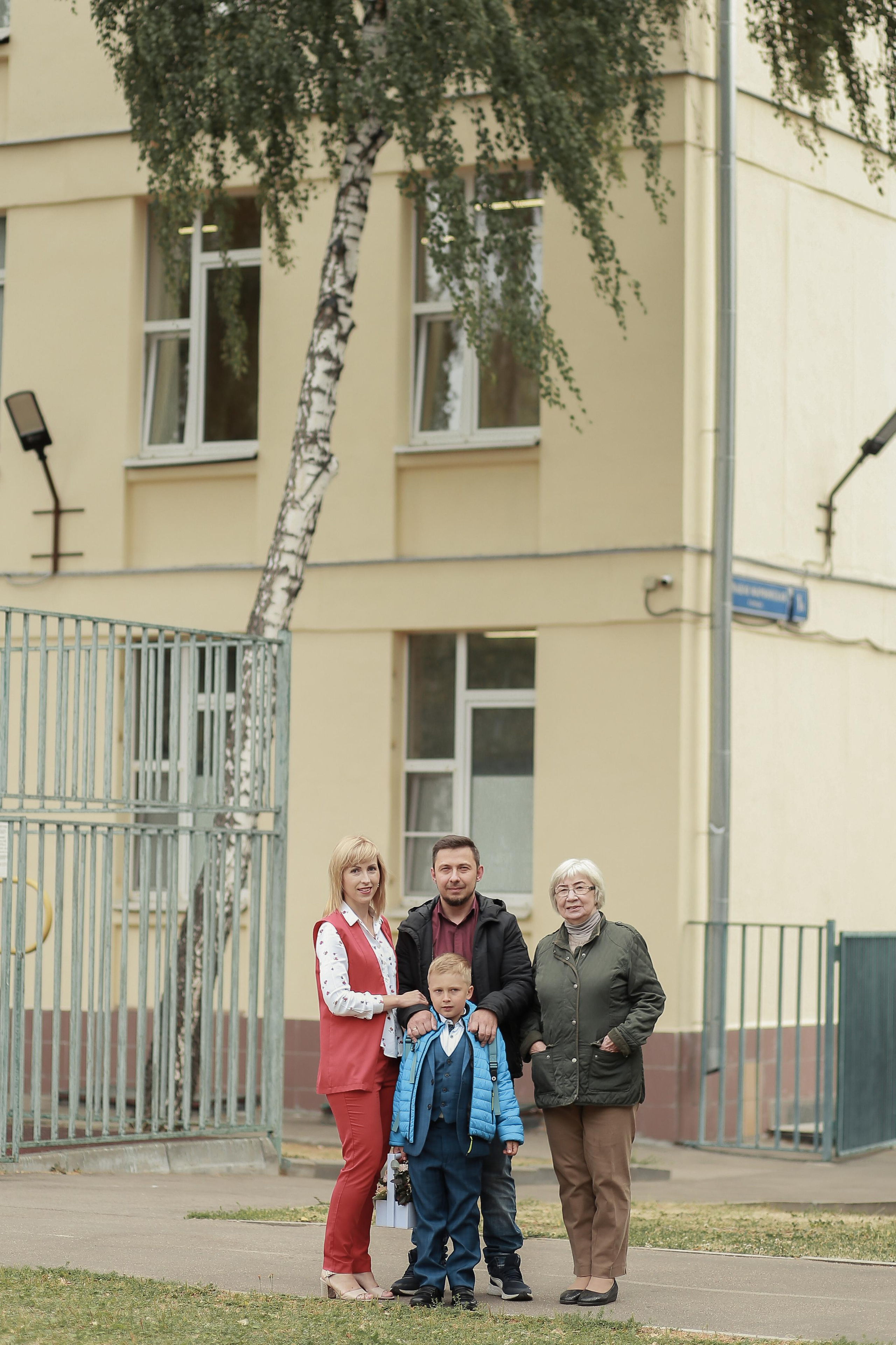 1 сентября в школе 296. Антонина Морозова, профессиональный семейный фотограф видеограф