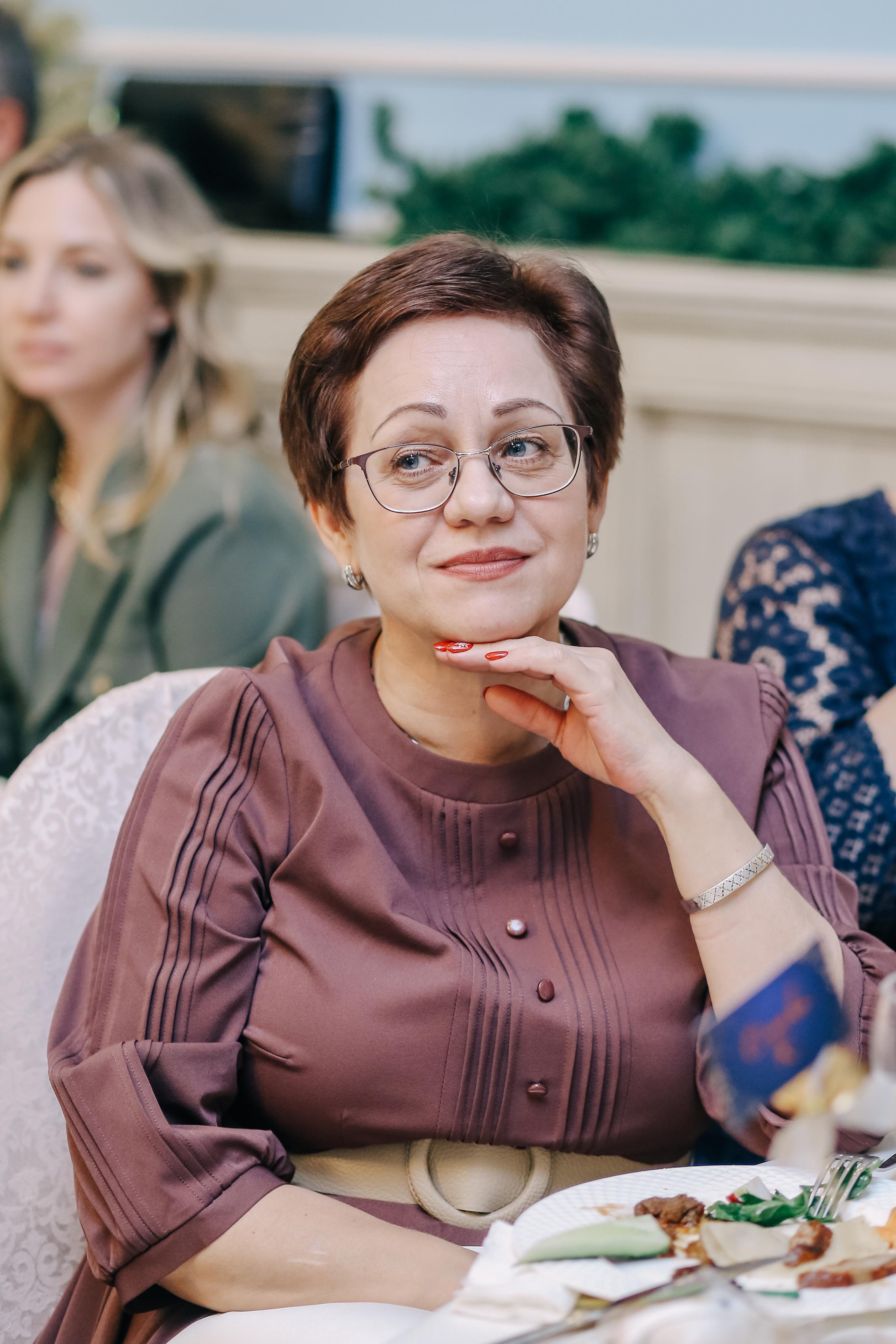 День Рождения Людмилы. Ресторан Нордстар. Антонина Морозова, профессиональный семейный фотограф видеограф