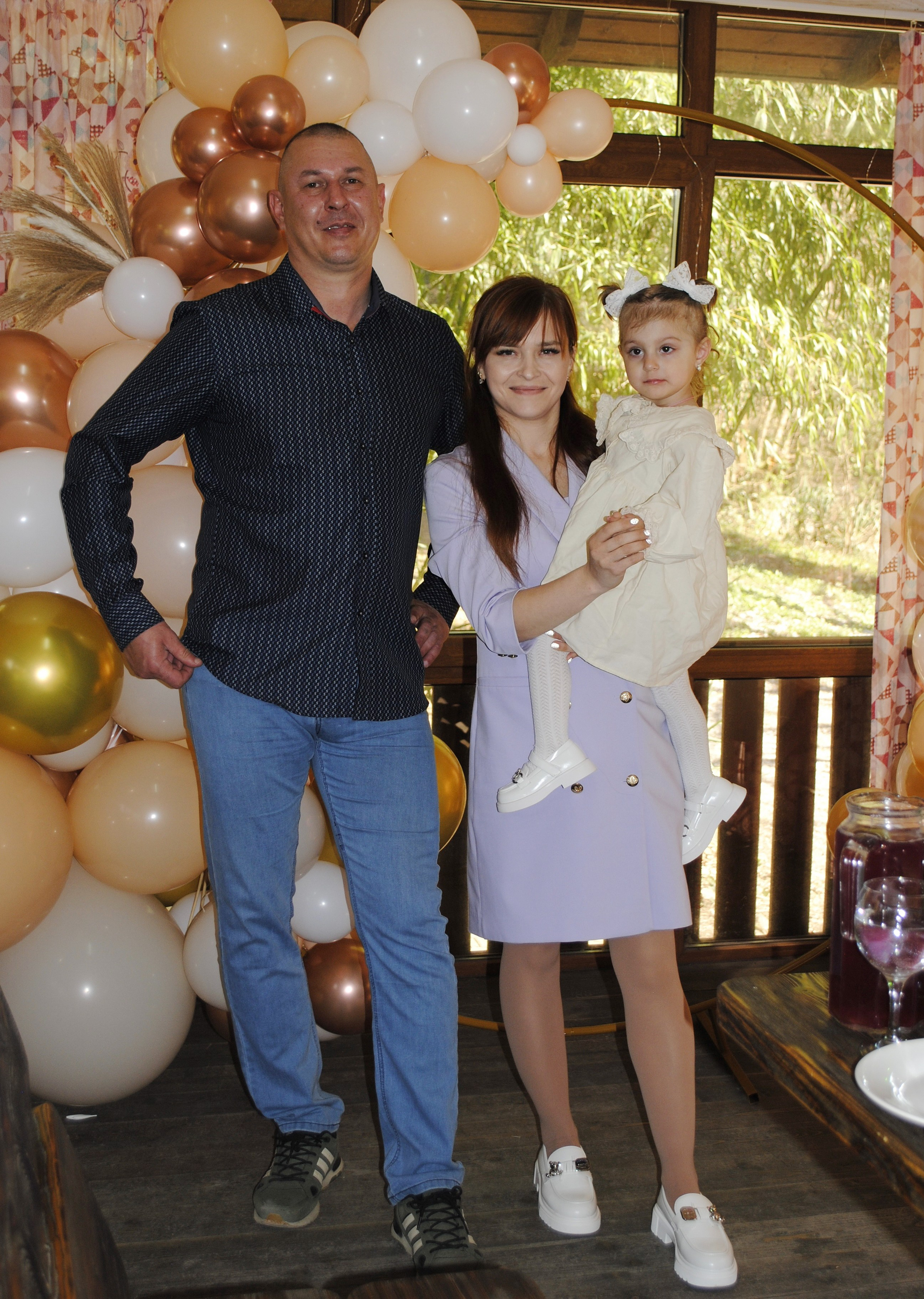 Настя Сьемка в кафе. Фотограф Мария Мусаелян