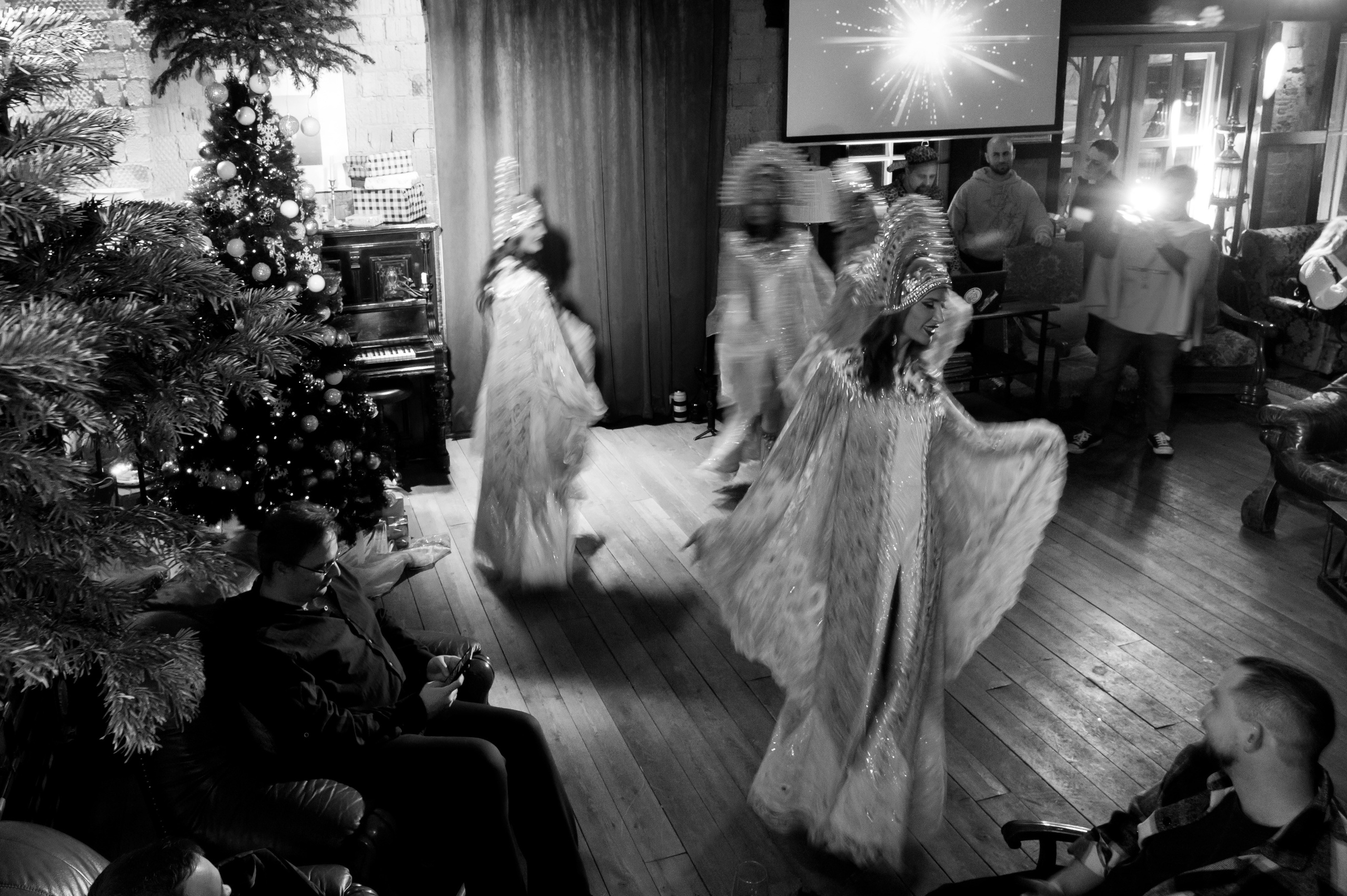 Фотосъемка Новогоднего корпоратива в Москве. Свадебный и портретный фотограф в Москве Жердев Даниил