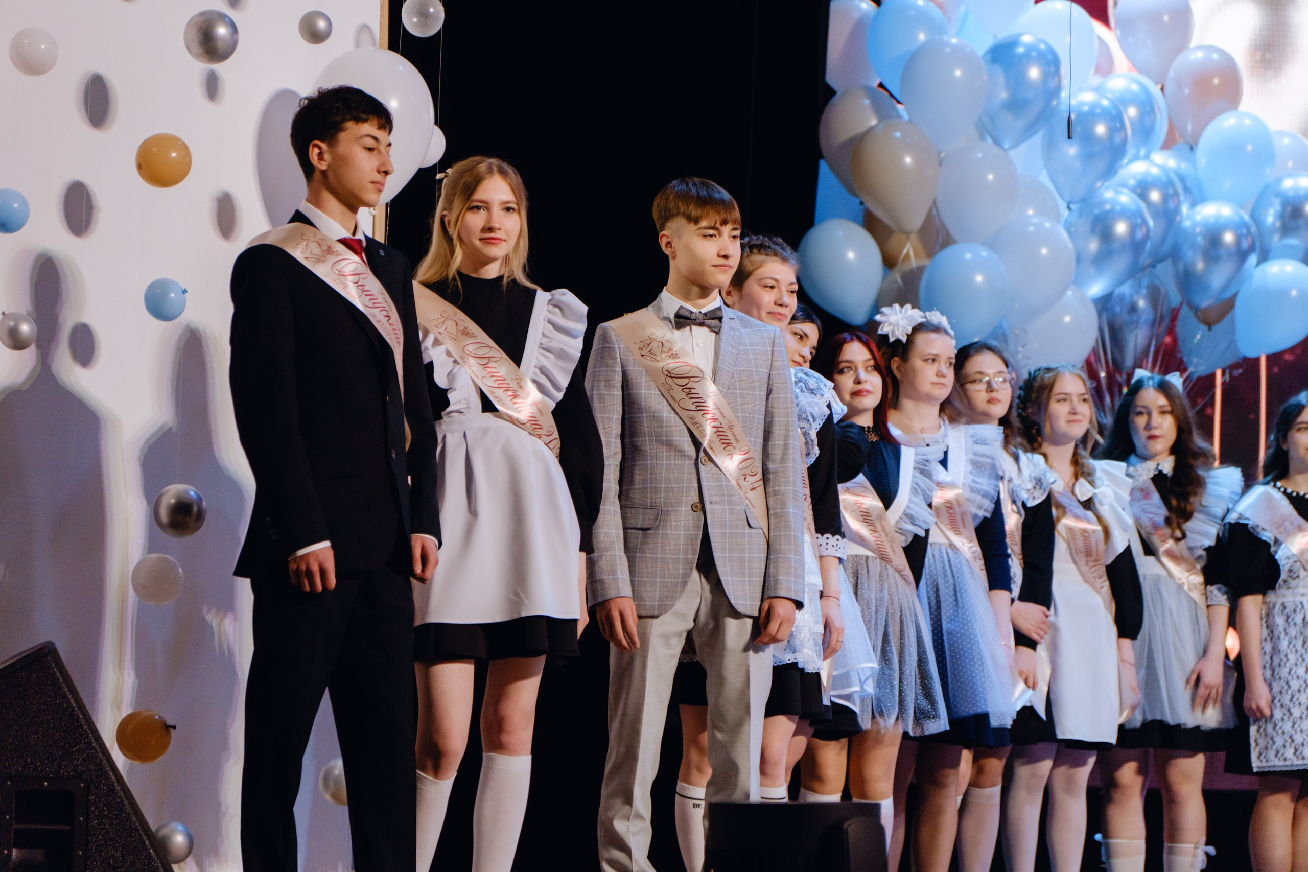 Последний звонок 11 класс. Фотограф Софья Володкина