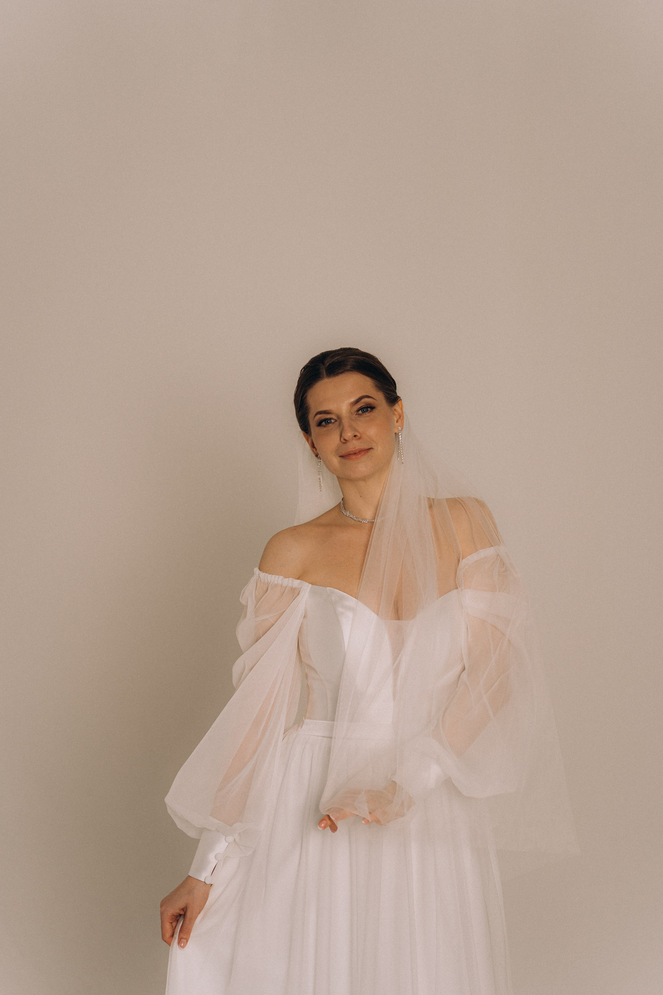 СВАДЕБНАЯ СЬЕМКА ВО ВТОРОМ ДВОРЦЕ (ДЕКАБРЬ) ТАКЖЕ СЬЕМКА В СТУДИИ НА ЧЕРНЫШЕВСКОЙ. Профессиональный фотограф, Санкт-Петербург — Виктория Богомолова