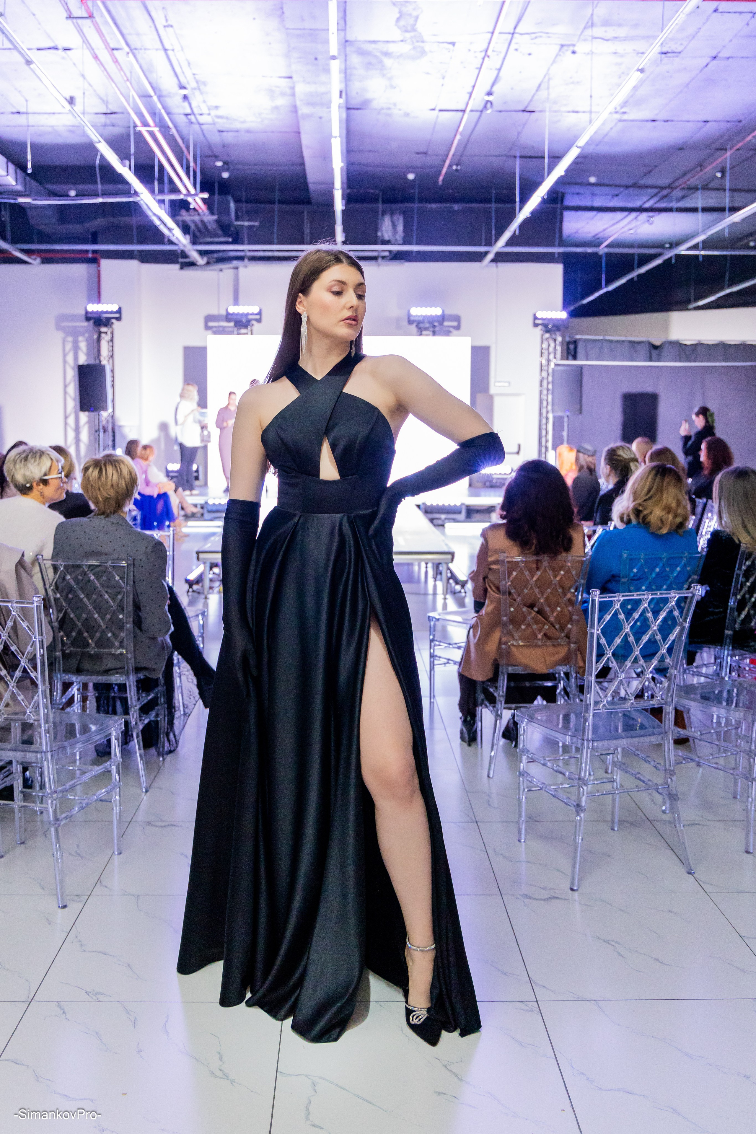 Фэшн-съёмка. Профессиональная коммерческая, промышленная и репортажная фотосъёмка для бизнеса