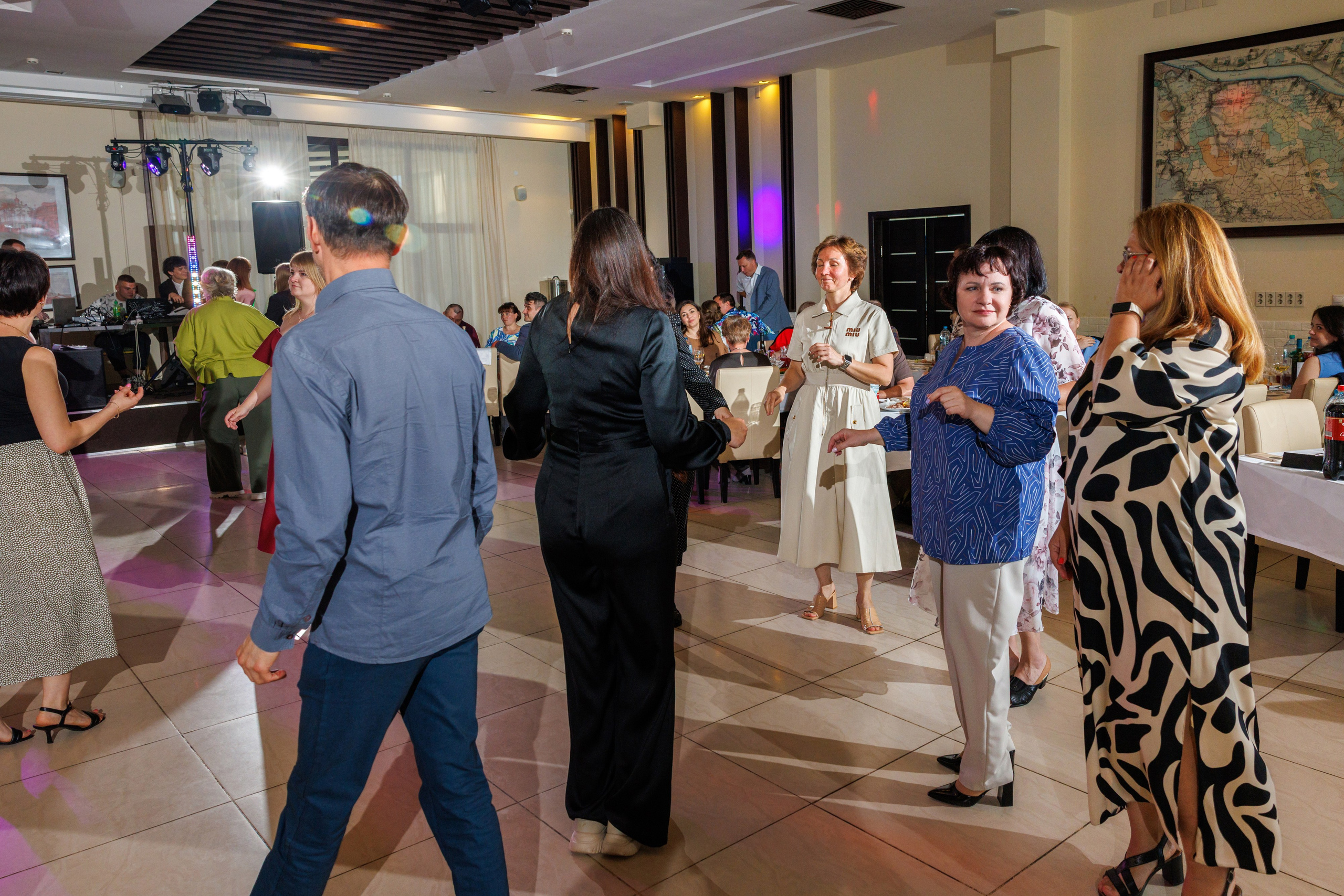 Выпускной 2025 Шк 10. Коммерческий фотограф Андрей Тремасов