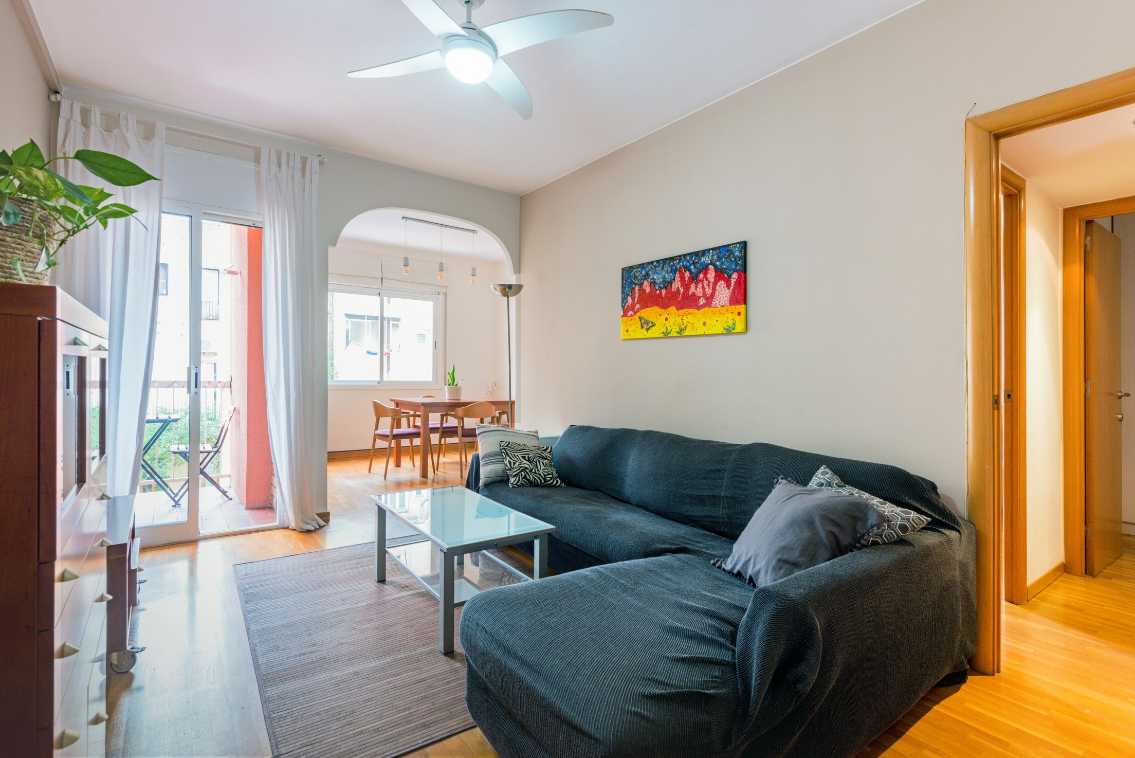 Hermoso apartamento. Barcelona. Fotógrafo Aleksandr Rybintsev