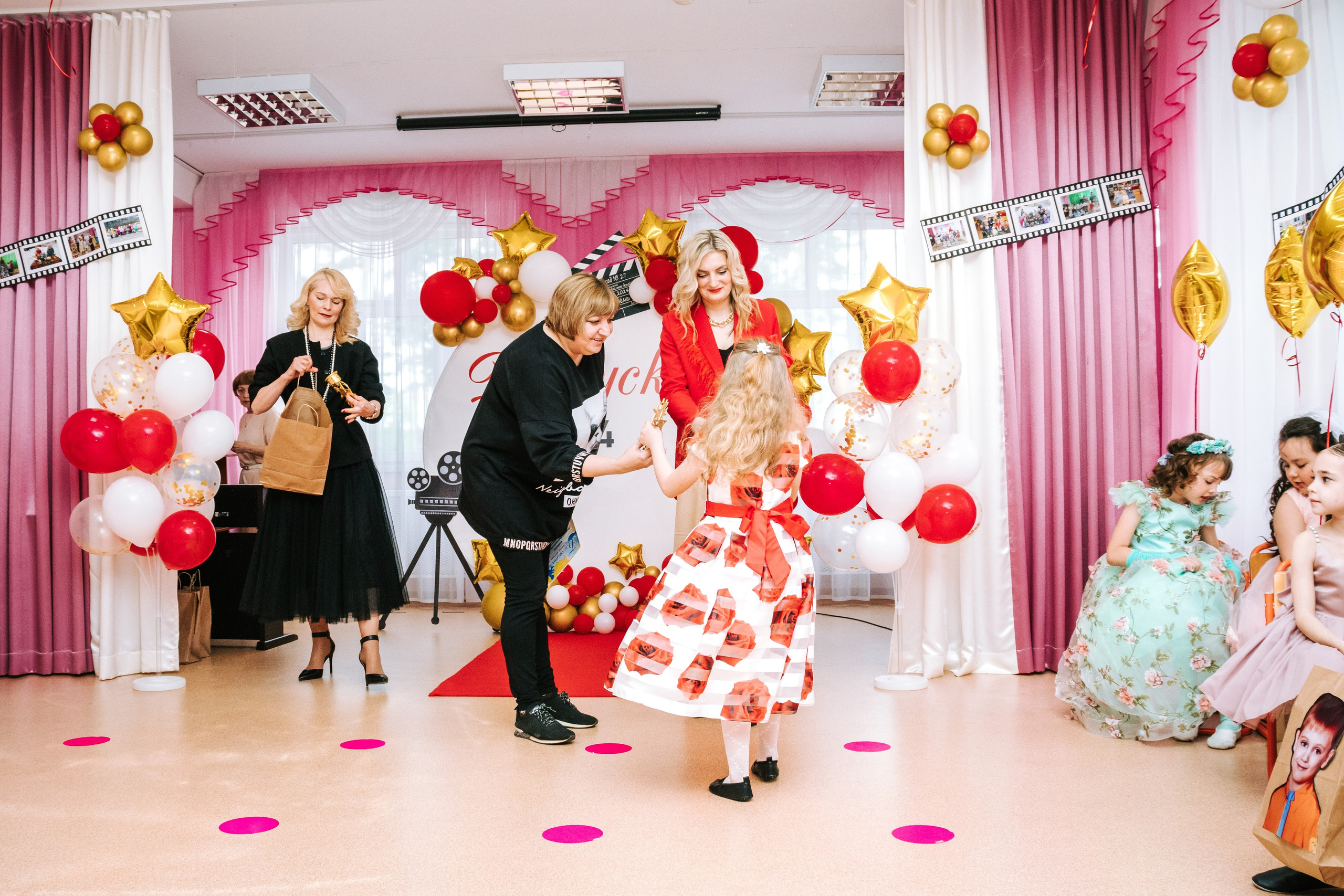 Фотограф на выпускной Детского сада Томск. Фотограф в Томске Дарья Пучкина