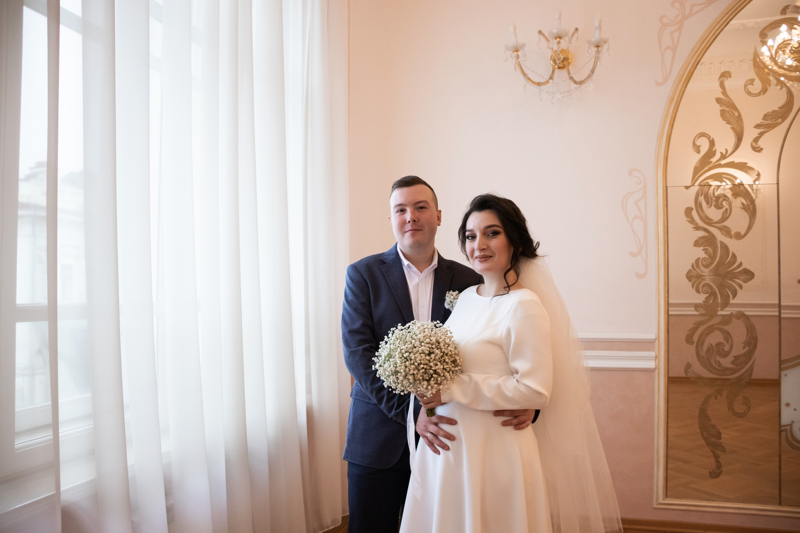Свадебная фотосессия в ЗАГСе Дворца Бракосочетаний города Томск
