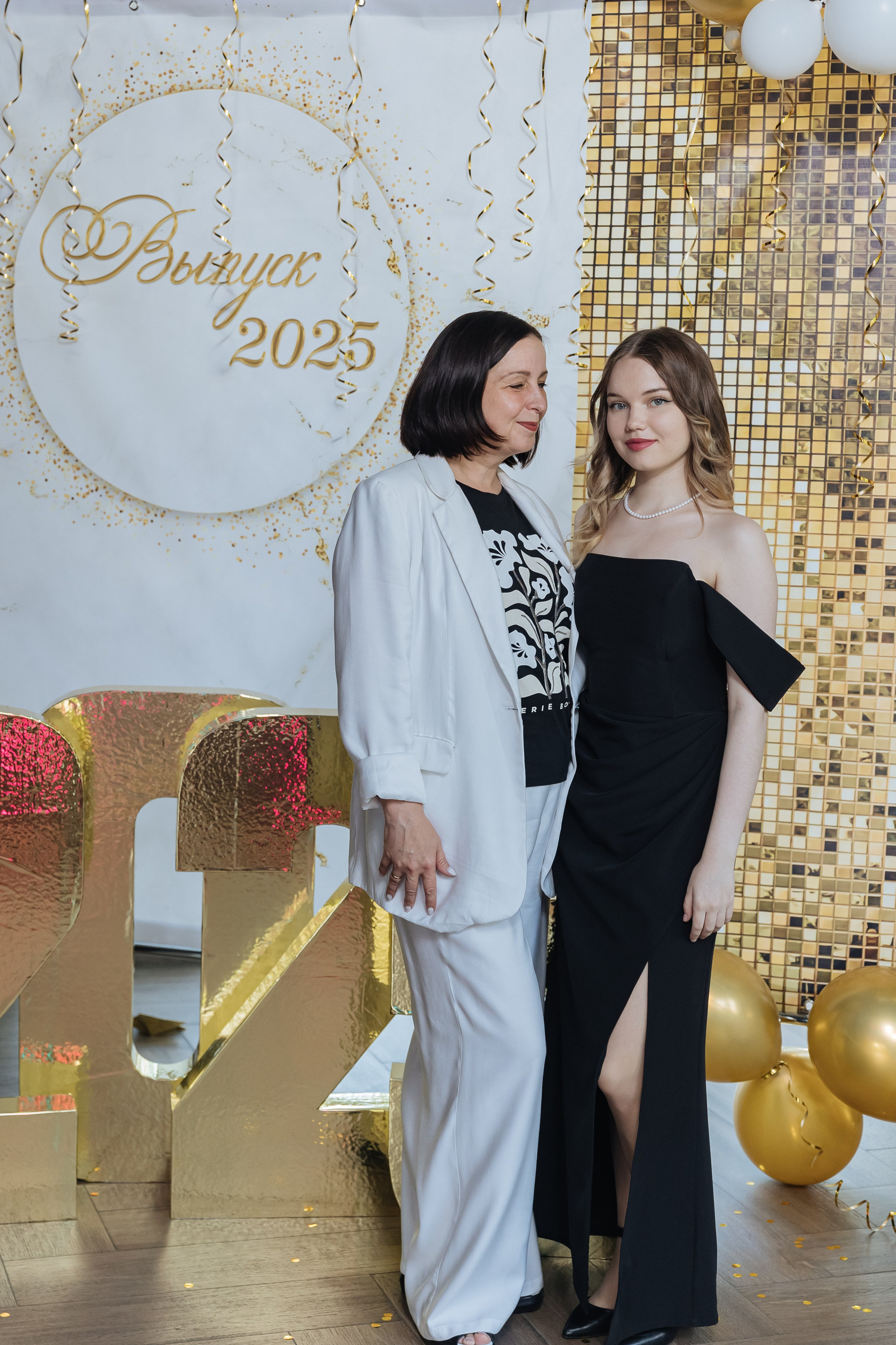 Выпускной 2025. Мозжерина Ирина — Свадебный и семейный фотограф в Екатеринбурге