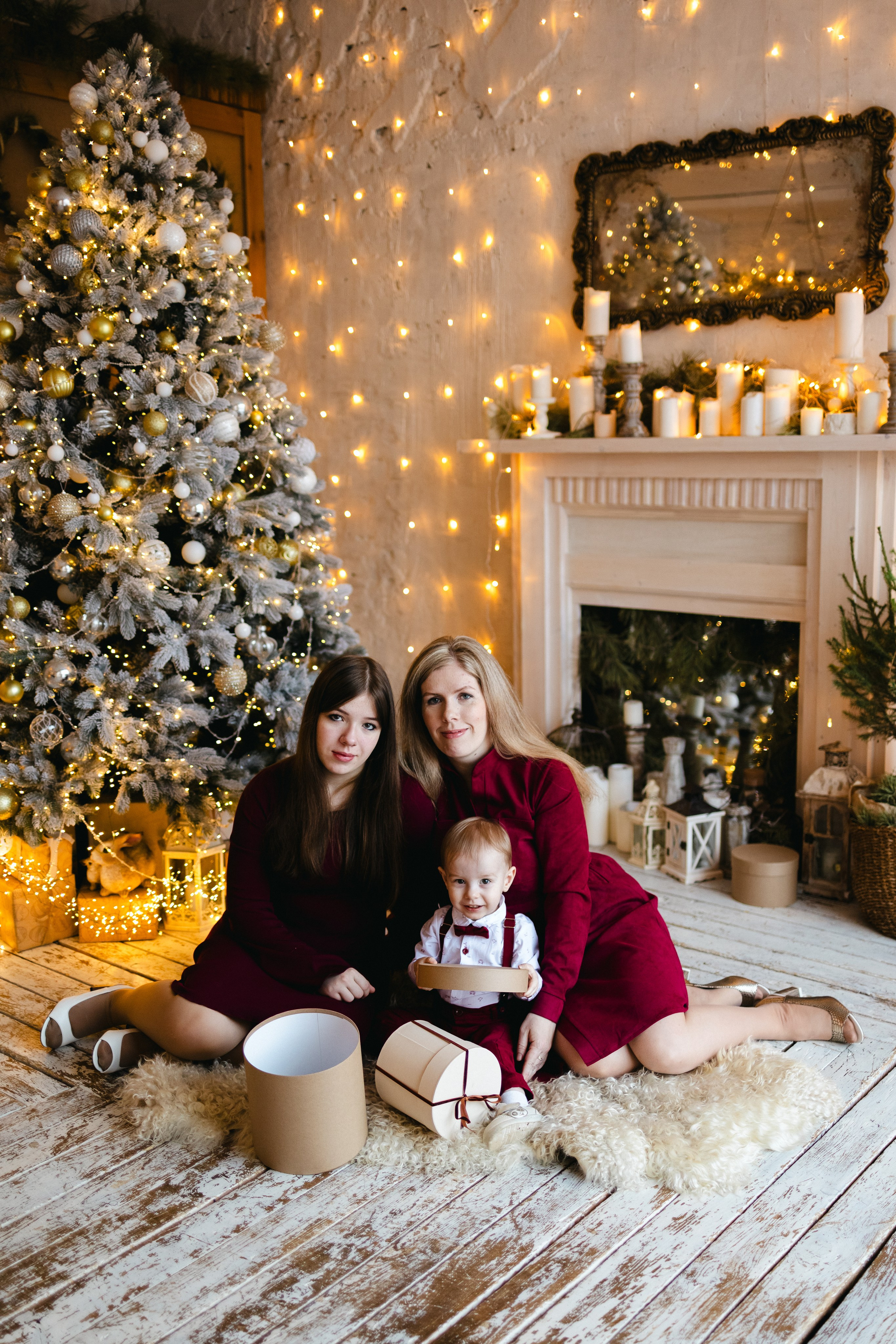 Новогодняя семейная с малышом. Семейный фотограф г. Тюмень